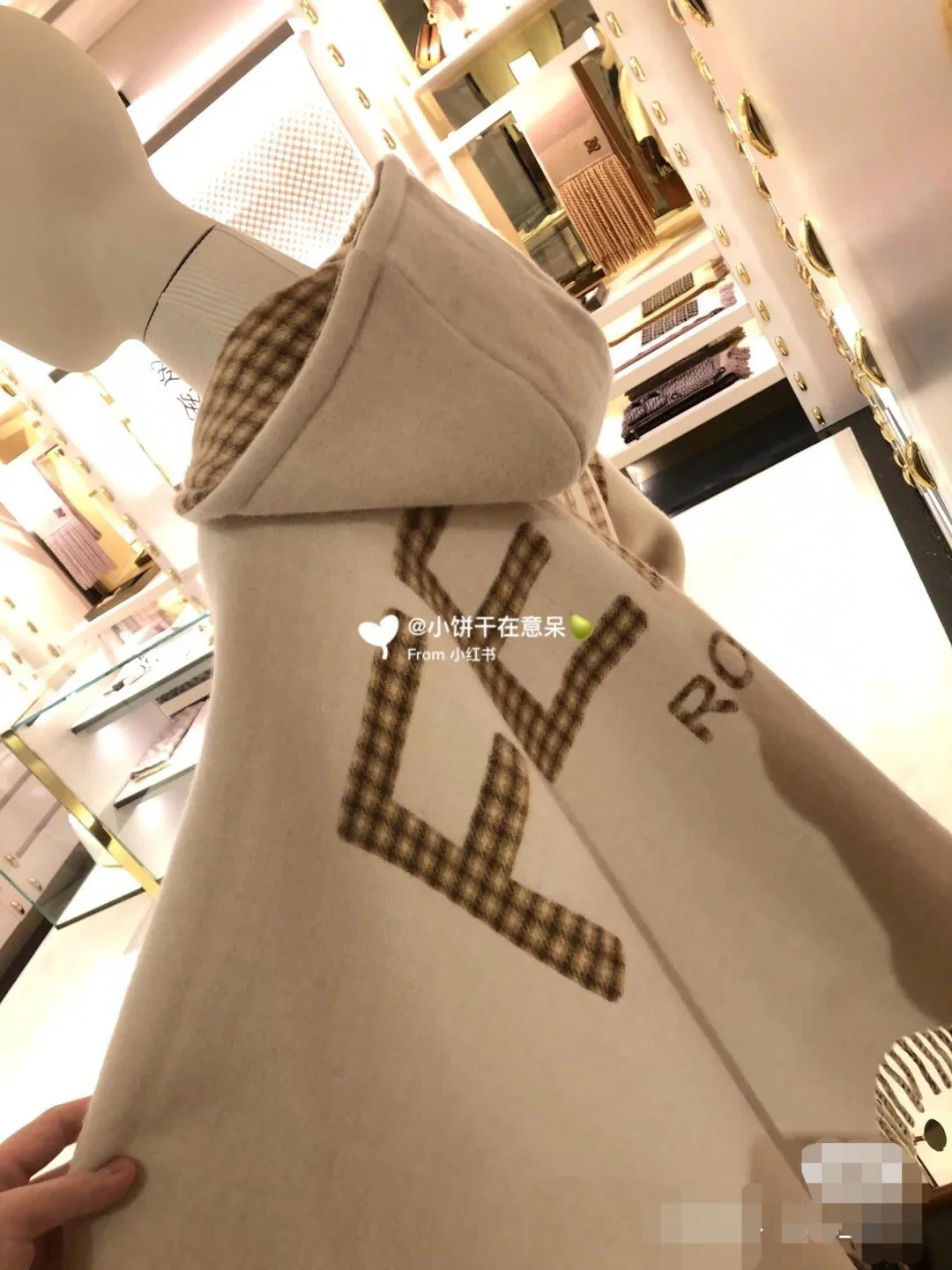 Fendi - Двусторонняя накидка в римскую клетку - 140-160 см - включая бахрому - 75 - шерсть 25 - кашемир - черный - бежевый - 1