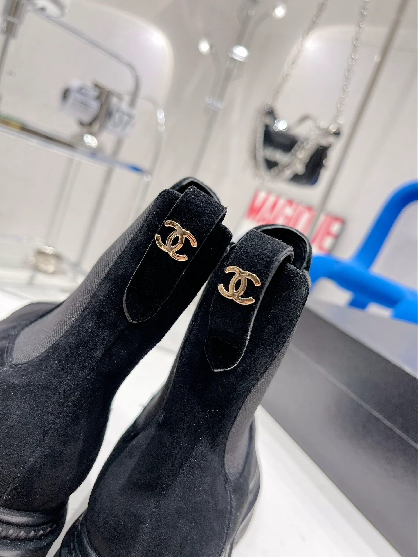 Новинка сезона осень/зима 2022 от Chanel - Ботинки челси - Черные