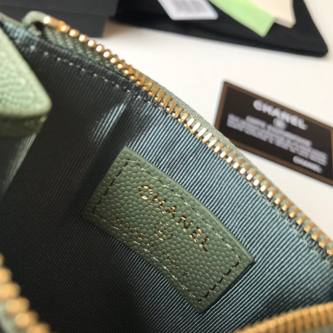 Кардхолдер Chanel на молнии - плоский кардхолдер - 1 шт.