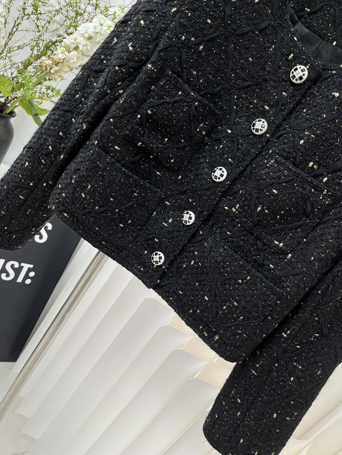 Куртка Chanel 2403 ?Камелия? — черная