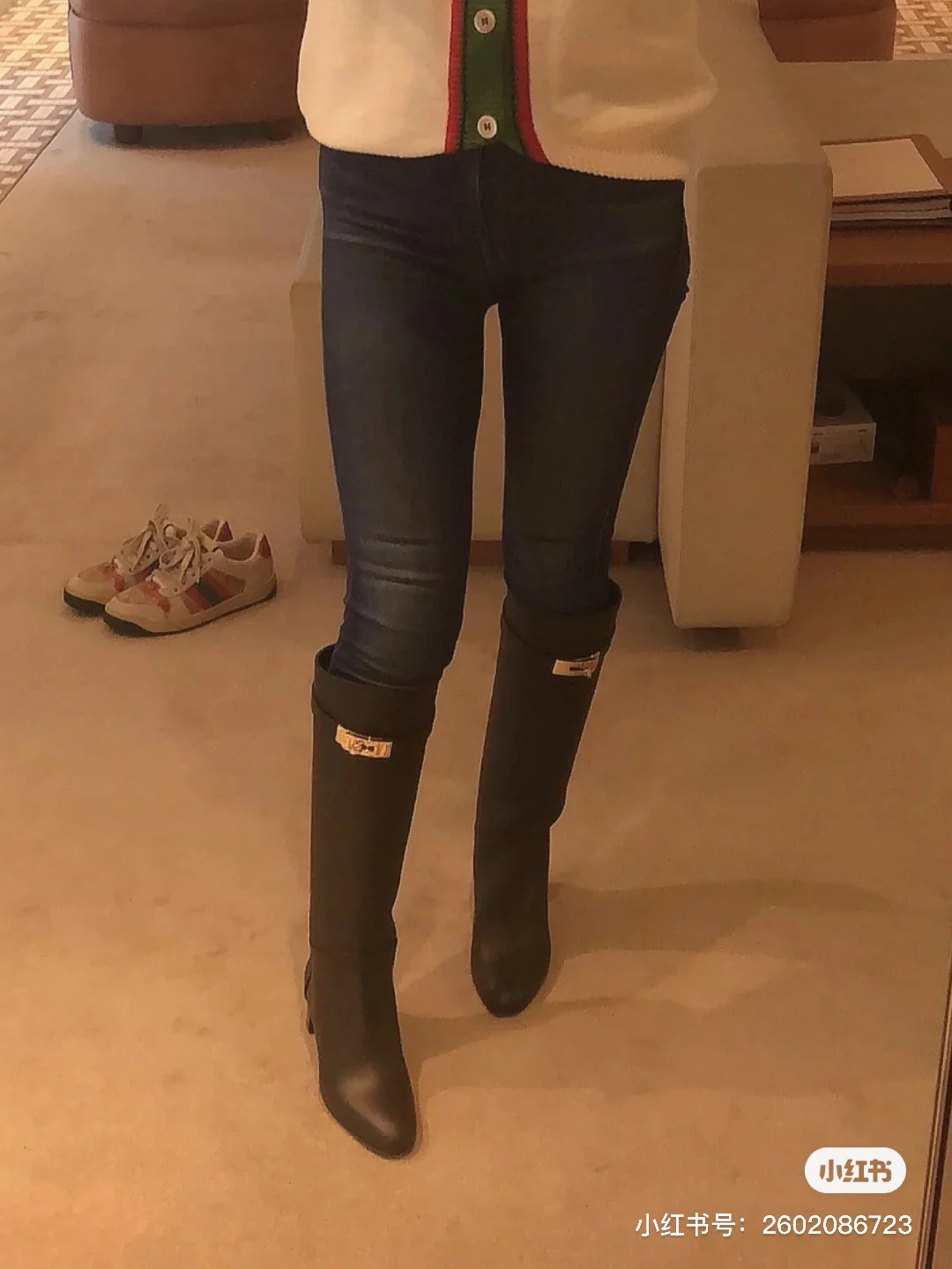 Новинка сезона осень/зима 2022 от Hermes - Ботинки Kelly с тиснением - Черные