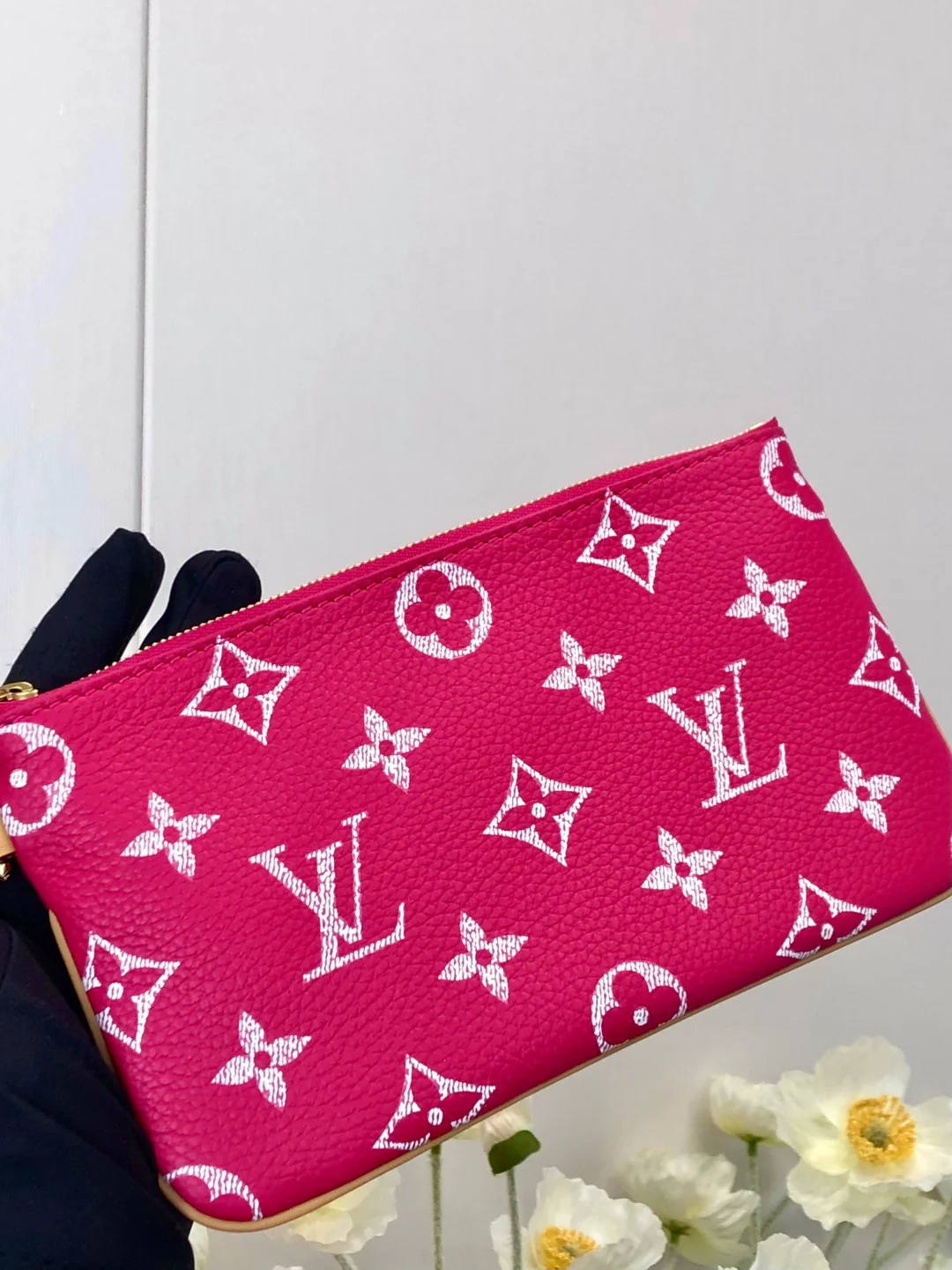 LV Драконий Фрукт Красный