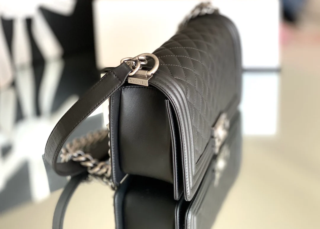 Chanel Boy - 25 см - 45