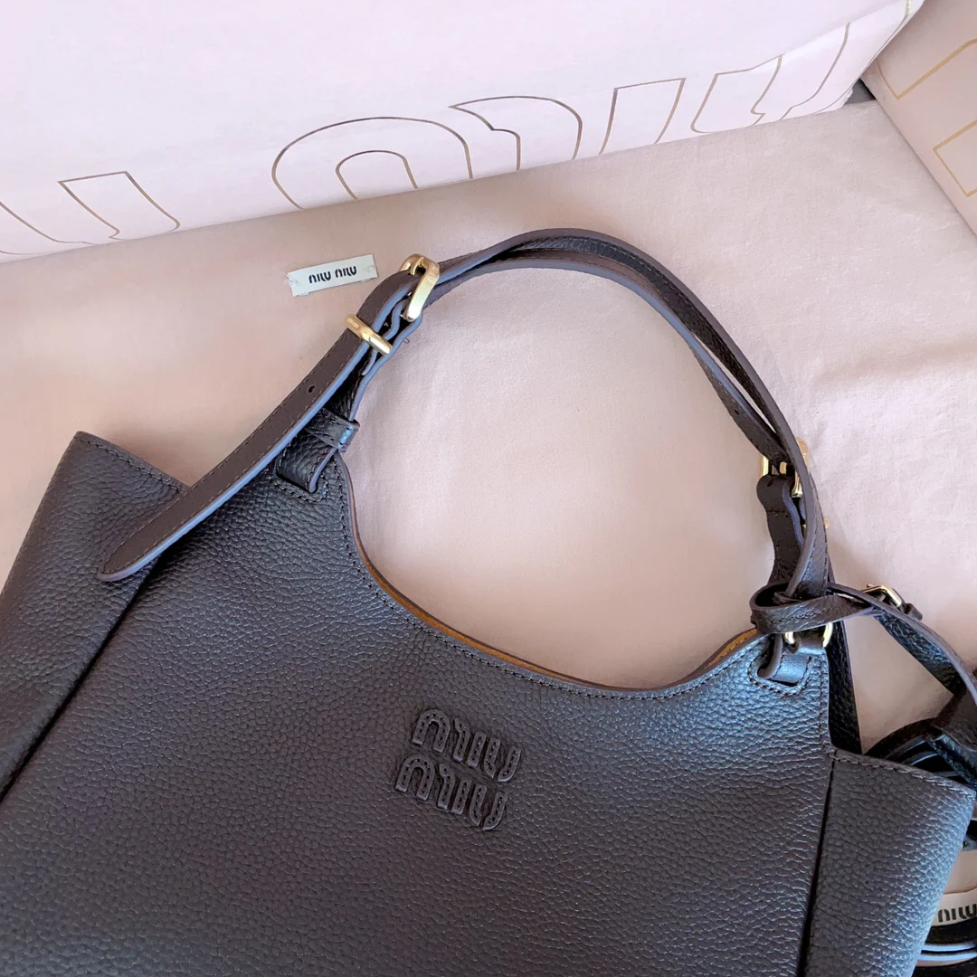 Сумка-тоут Miu Miu 5ba304 - коричневая