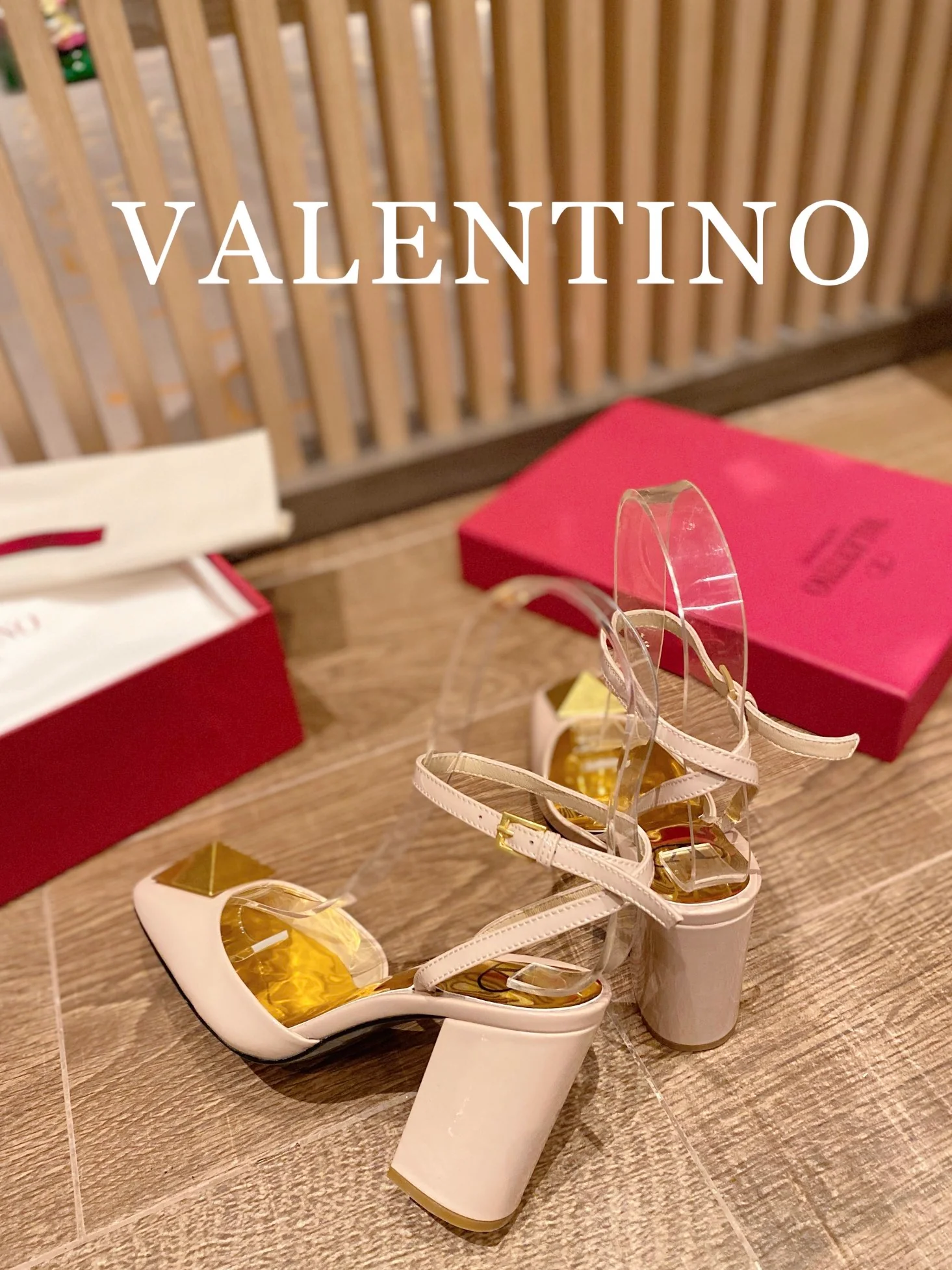 Valentino - Абрикосовые туфли на массивном каблуке с квадратным носком