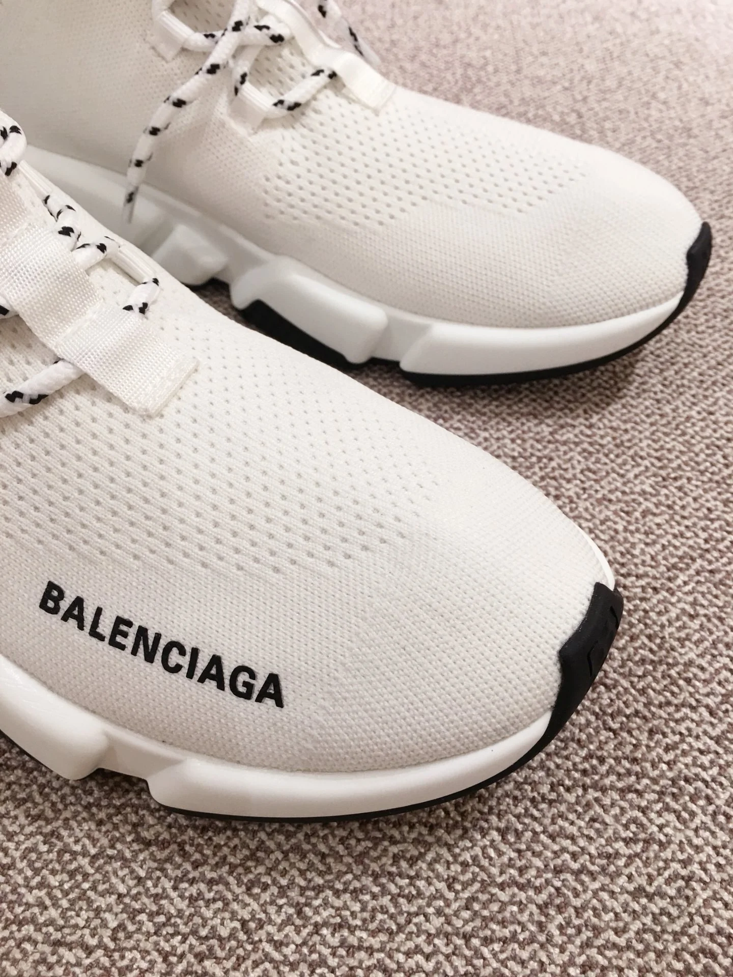 Balenciaga - Туфли-носки