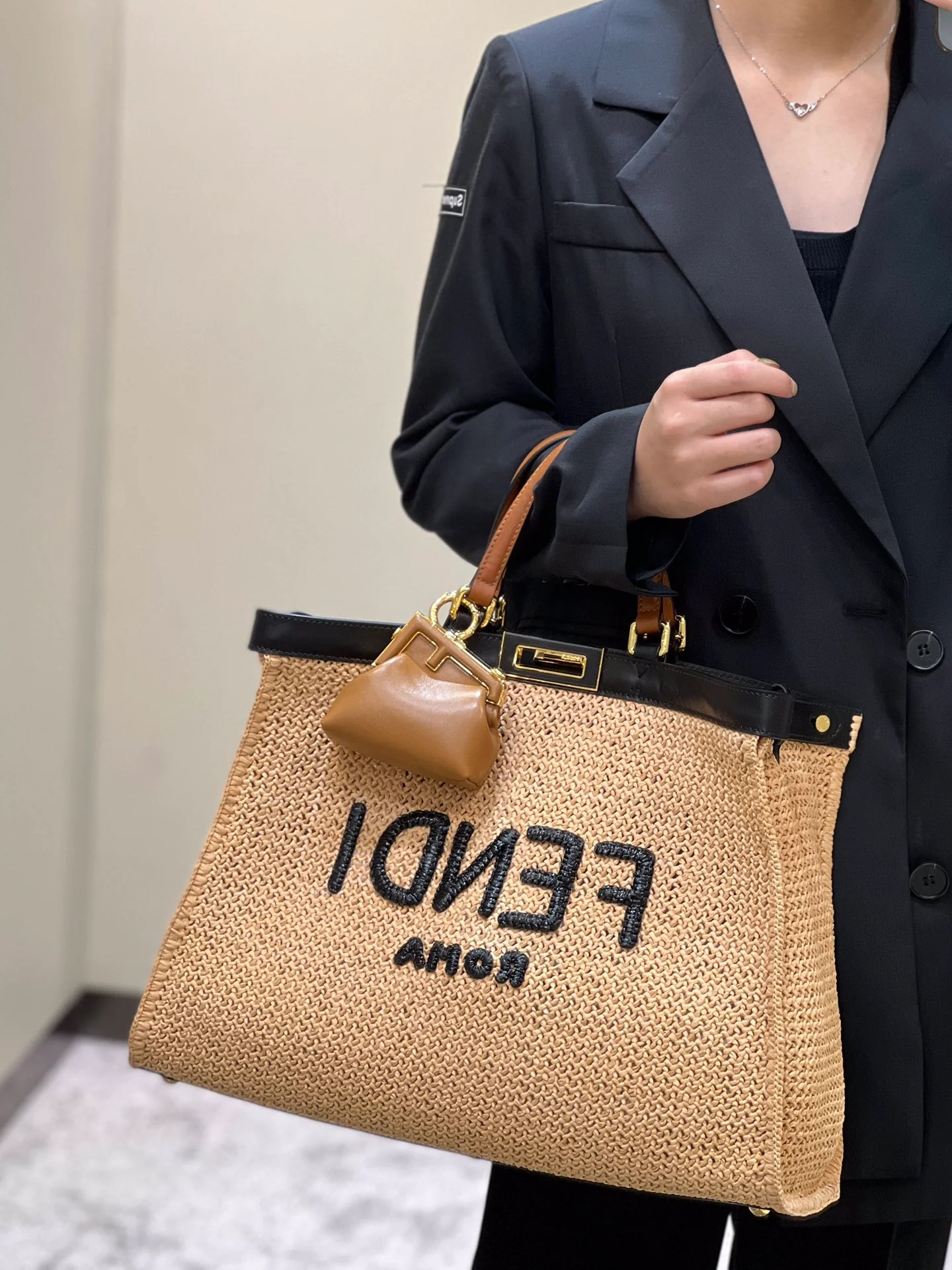Плетеная сумка-тоут Fendi Peekaboo X-tote