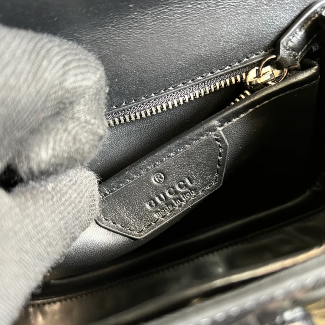 Маленькая сумочка Gucci с бамбуковой ручкой - 21x15x7 см - 1 шт.