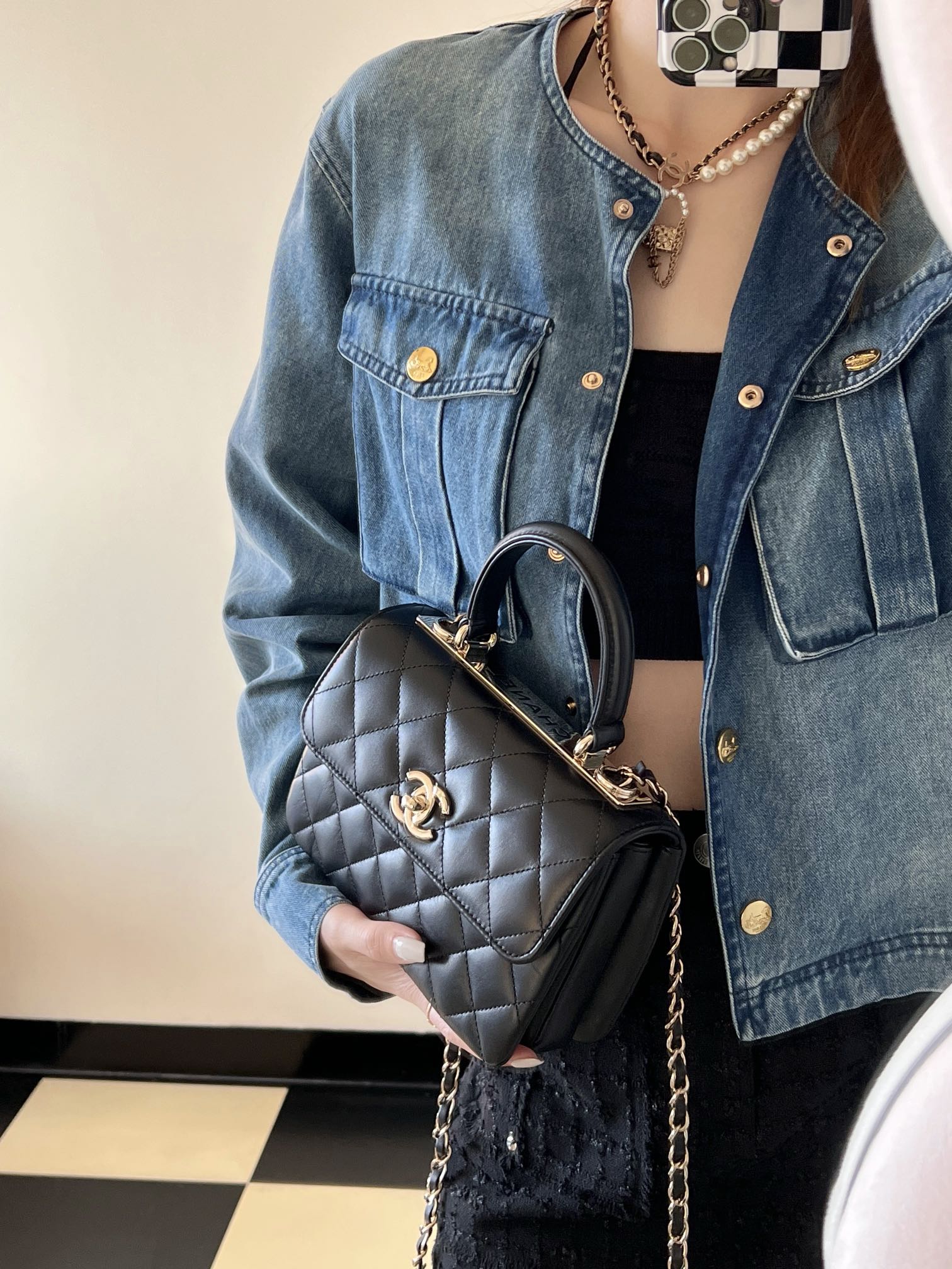 Трехслойная сумка Chanel - маленькая - черная - фурнитура из светлого золота