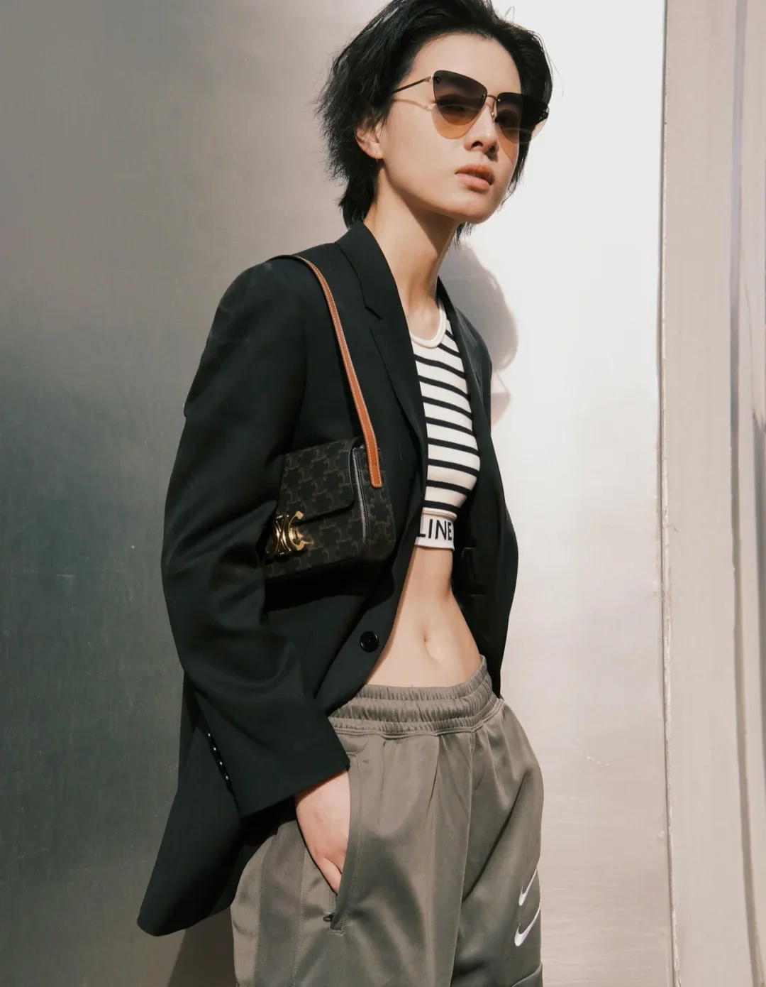 Сумка под мышку с монограммой Celine Triomphe