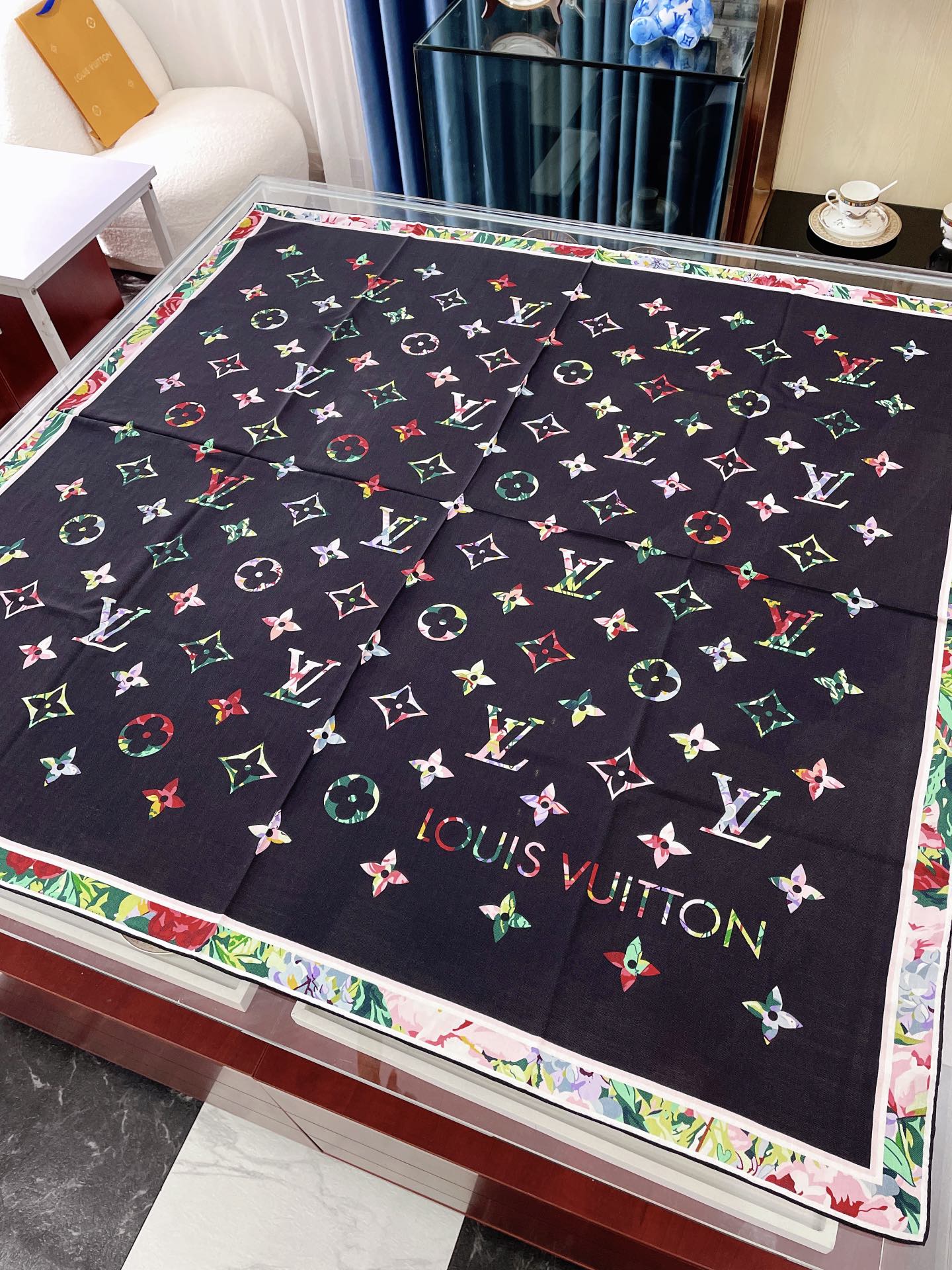 Квадратный шелковый бархатный шарф Hermes - 140 см - 70% кашемир - 30% шелк