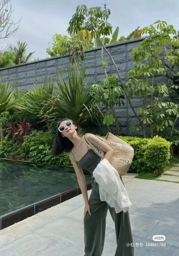 Большая деревянная корзина Chloe, белая, размер - верхнее изображение