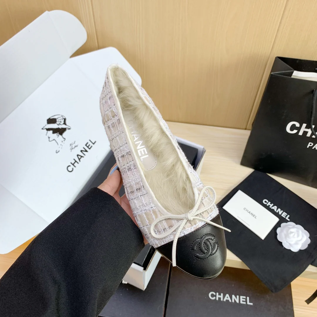 Chanel - Классические балетки - Вариант с кроличьим мехом - Черные с закругленным носком