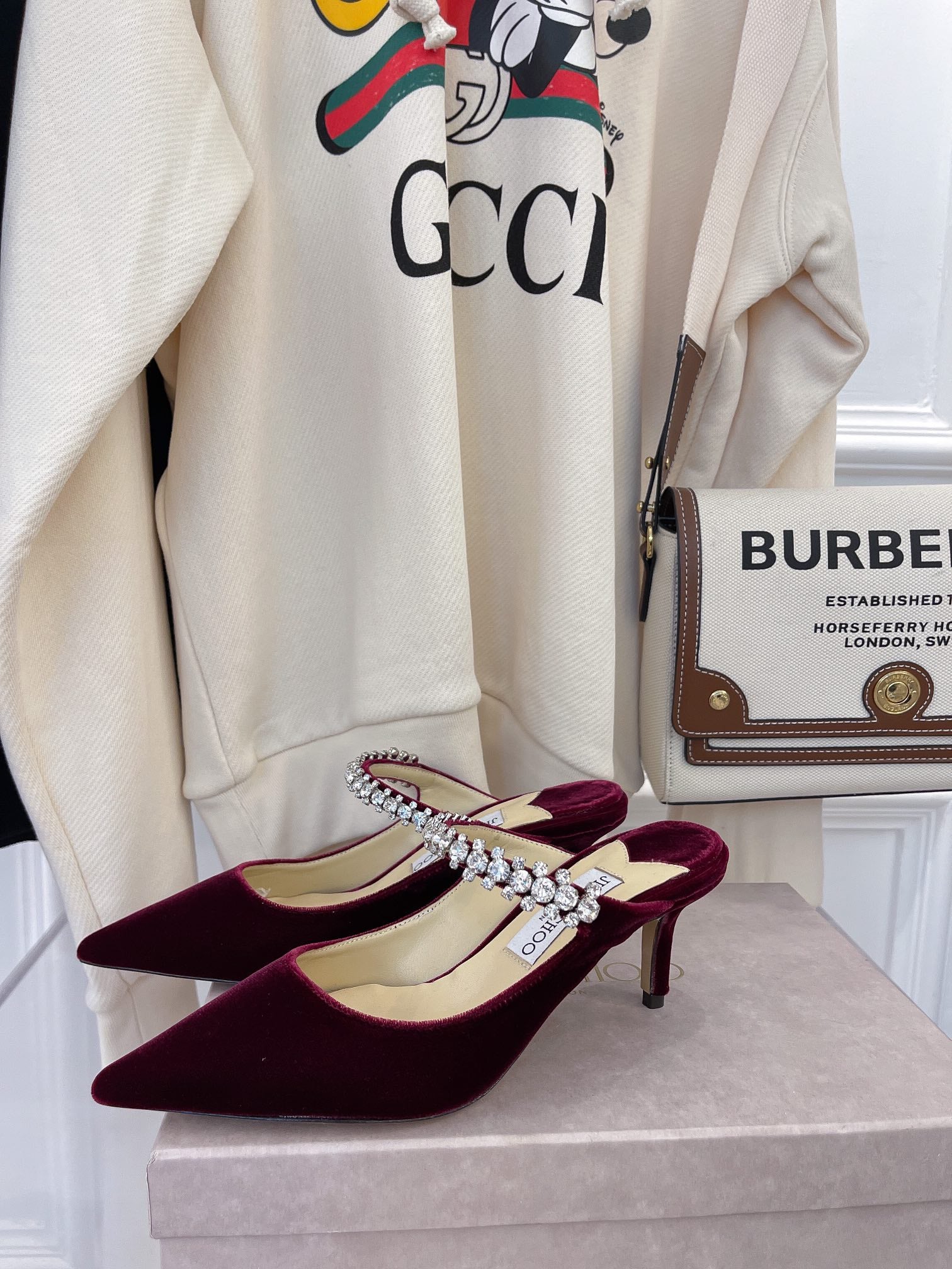 Сандалии на низком каблуке Jimmy Crystal Chain