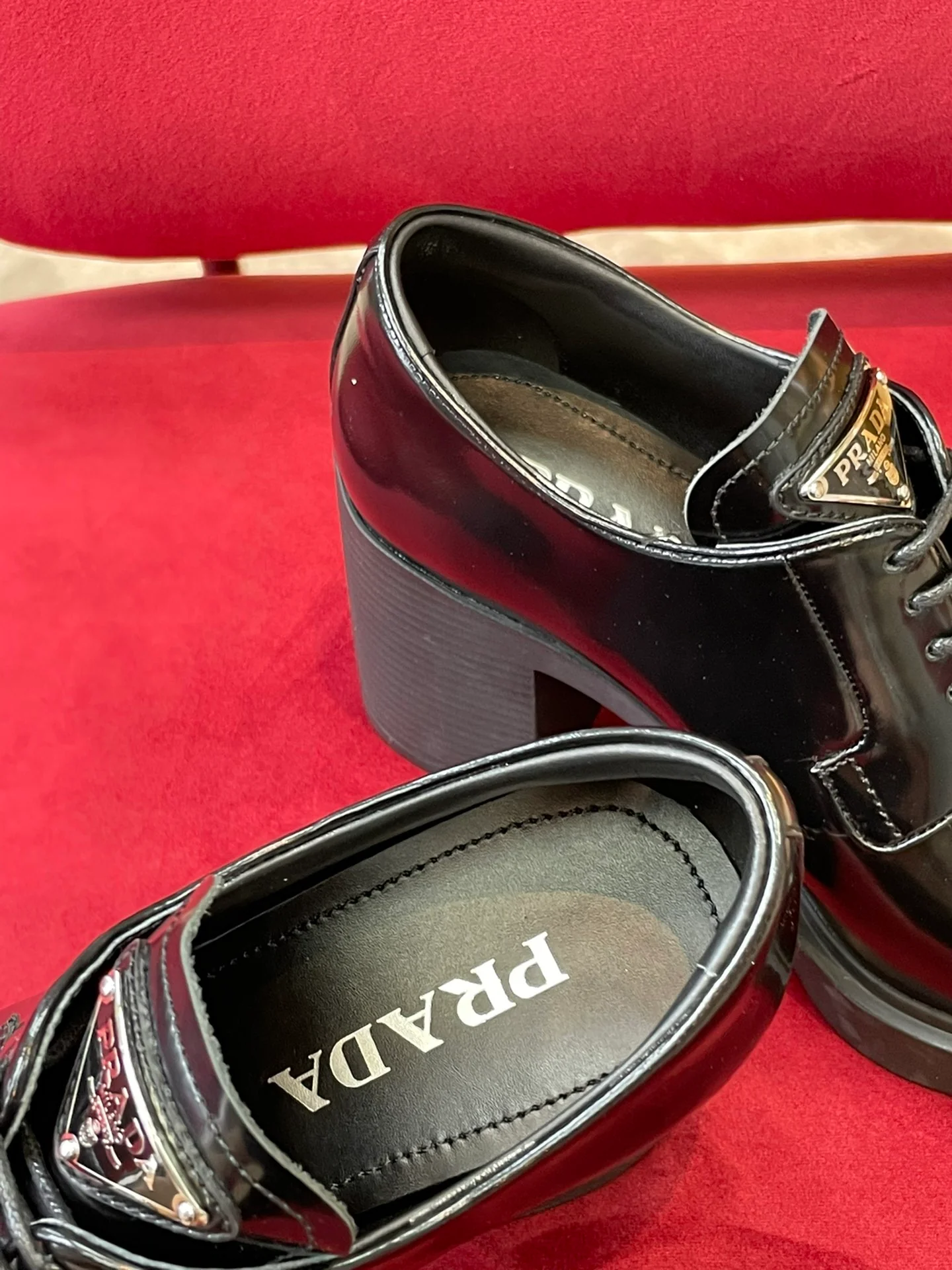 Лоферы Prada 2024 - черные