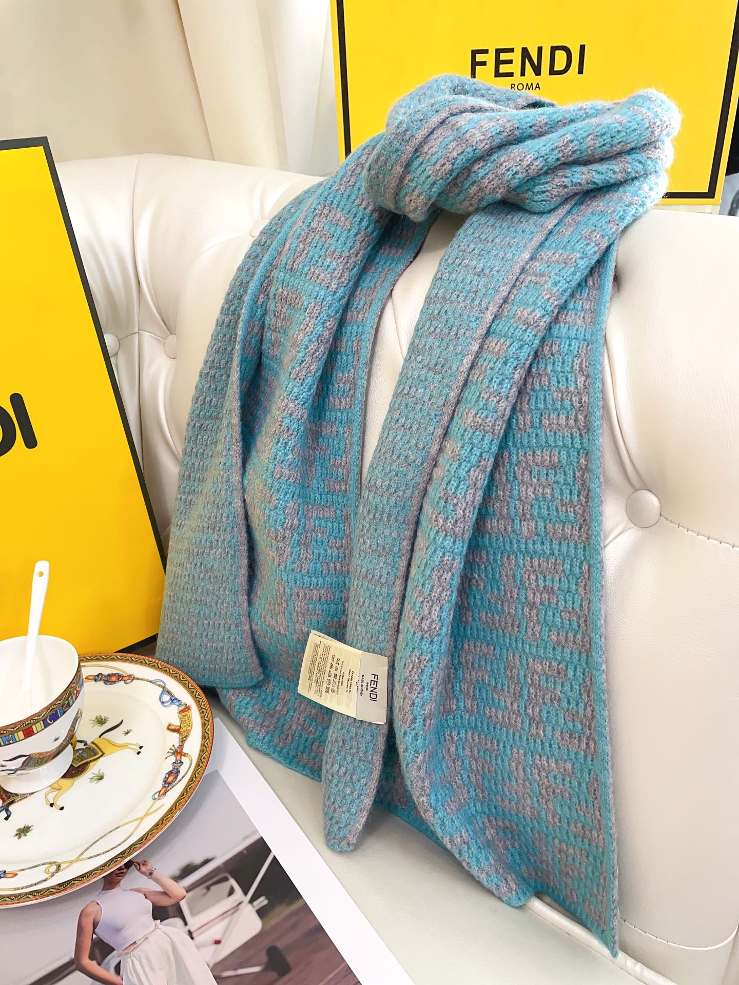 Fendi - Двусторонний жаккардовый вязаный шарф - 32 - 180 см - 1