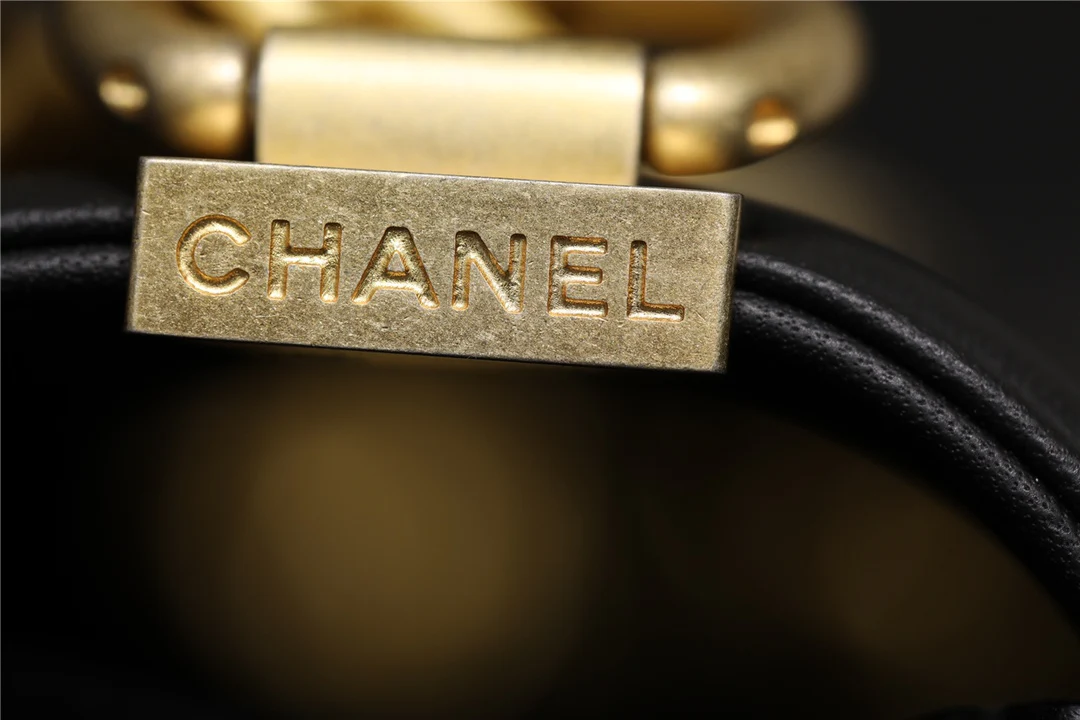 Chanel-boy-25cm-43