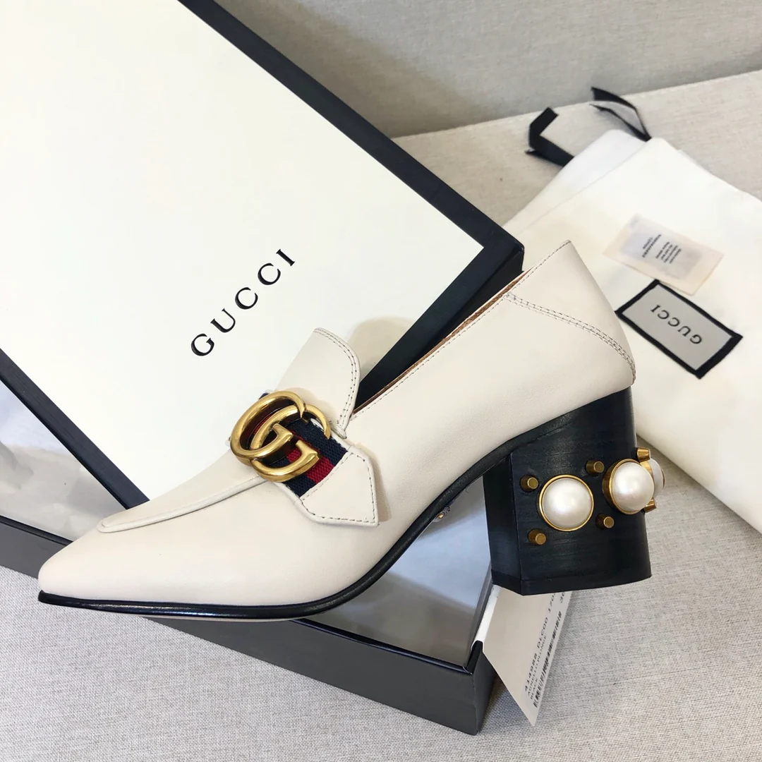 Gucci - Туфли на массивном каблуке с жемчужным блеском - Квадратный носок - Туфли на низком каблуке - Лоферы