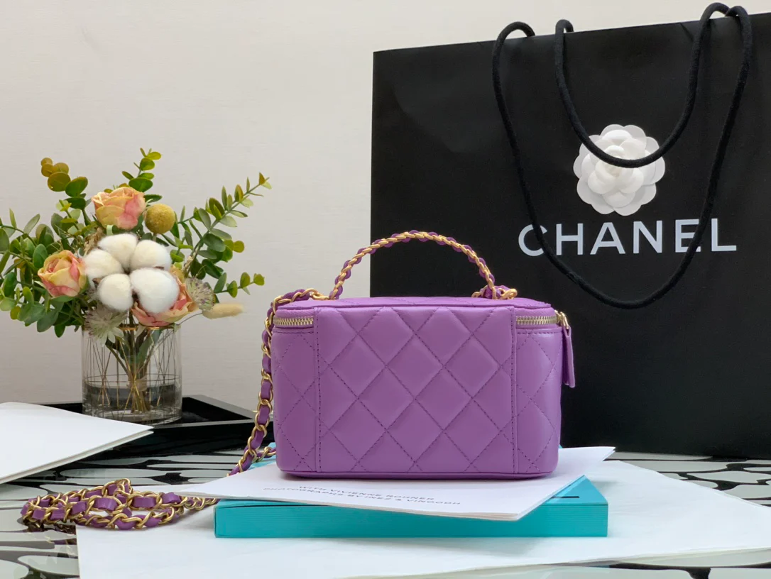 Весенне-летняя коллекция Chanel - Браслет с буквой - Квадратная коробка - Фиолетовый