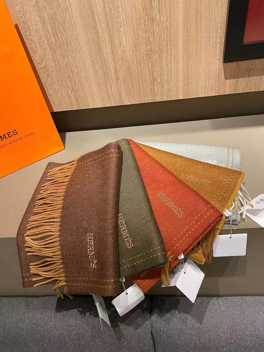 Кашемировый шарф Hermes