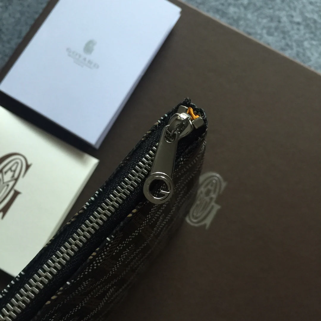 Мини-сумочка Goyard