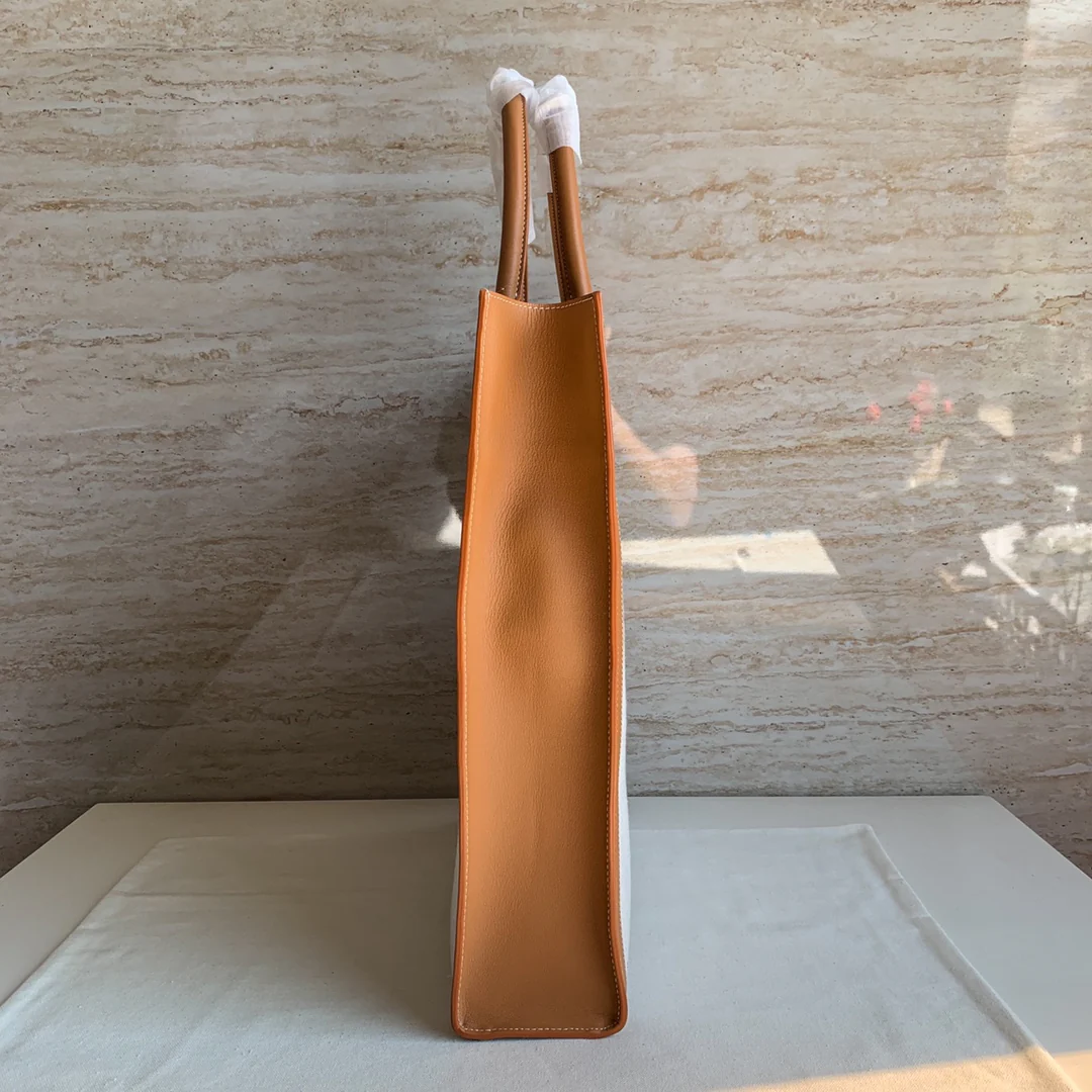 Celine Cabas Celine сумка из канваса и телячьей кожи с вертикальным принтом