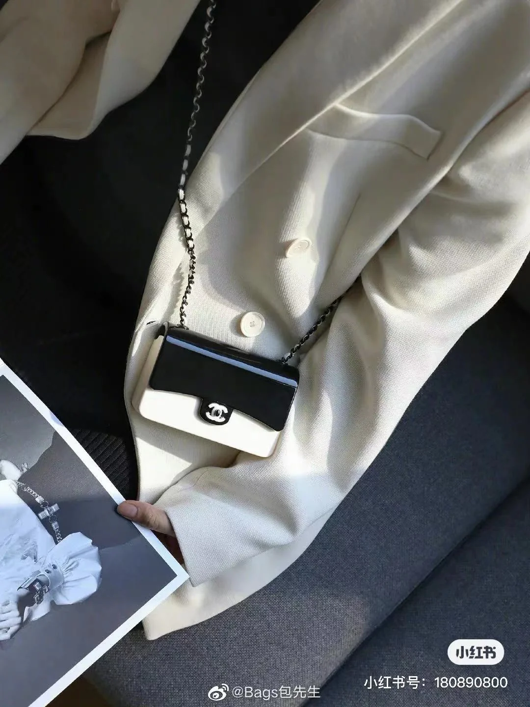 Новые поступления коллекции Chanel весна/лето - черно-белый акриловый CF