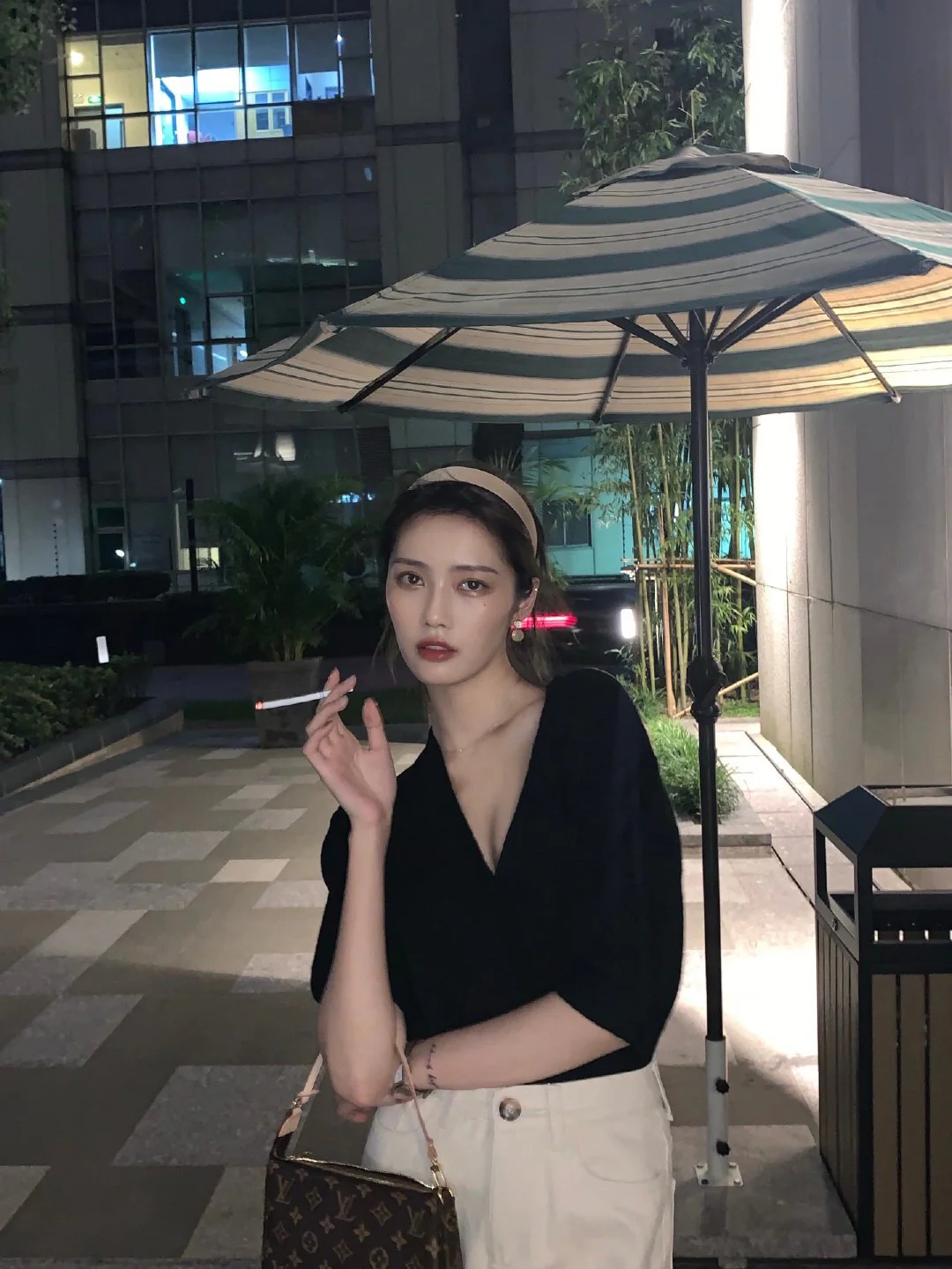 m82766-LV-pochette-accessoire-mahjong bag-handbag-shoulder-crossbody-body bag