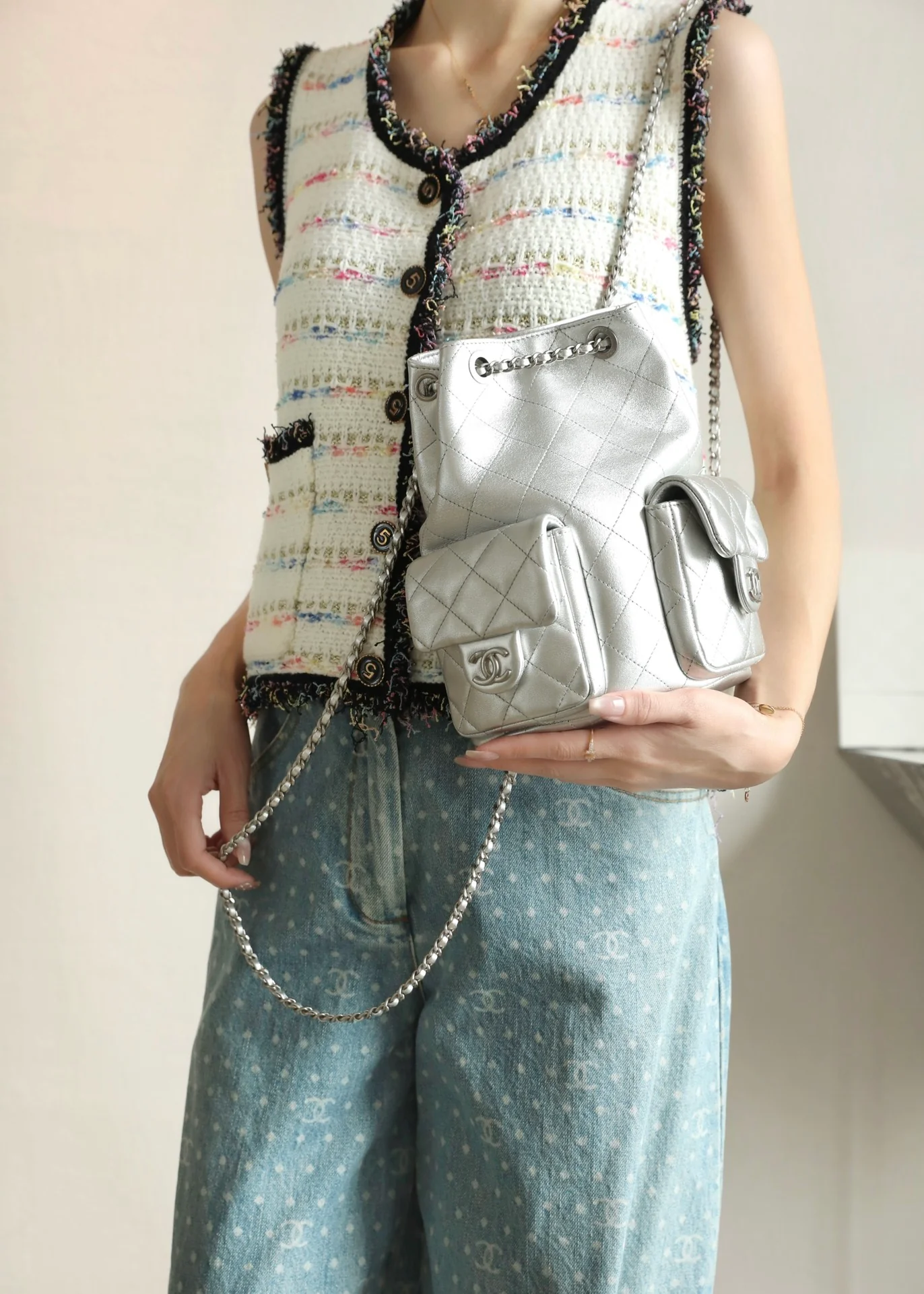 Рюкзак Chanel 25c на завязках - серебристый