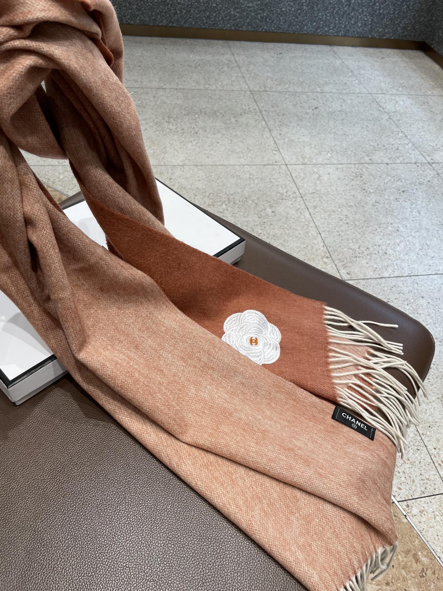 Chanel - Двусторонний кашемир - 210 см - 36 см - Оранжевый