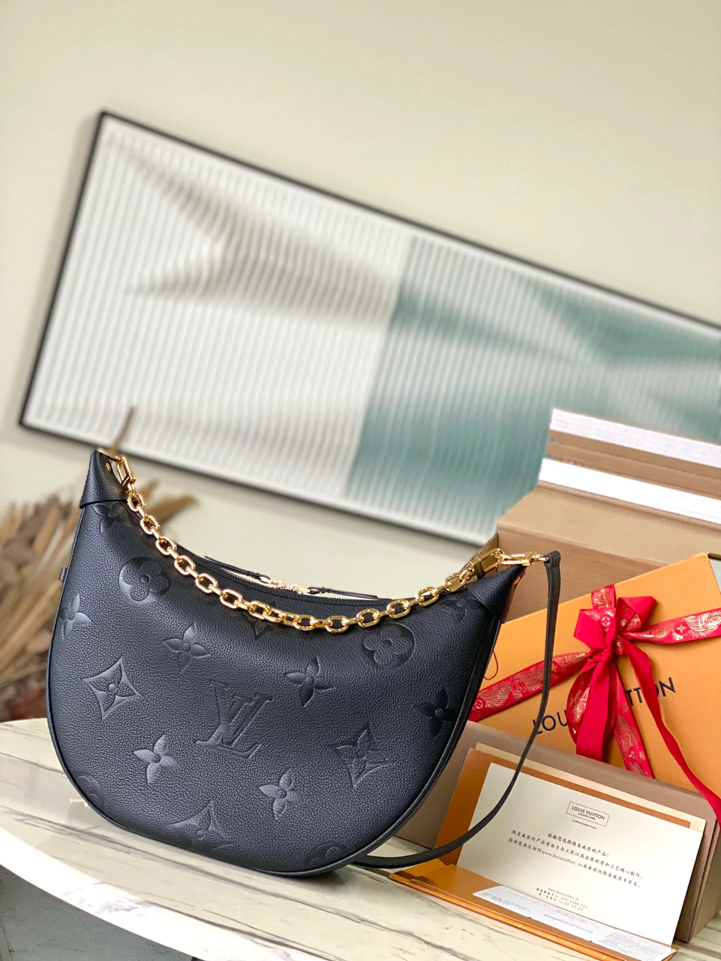 m46725-LV-loop-hobo-large-half-moon bag-black