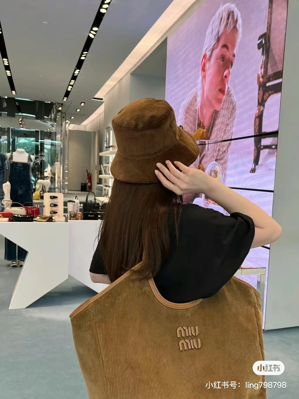 Сумка-тоут Miu Miu Ivy - Фото на фото - 1