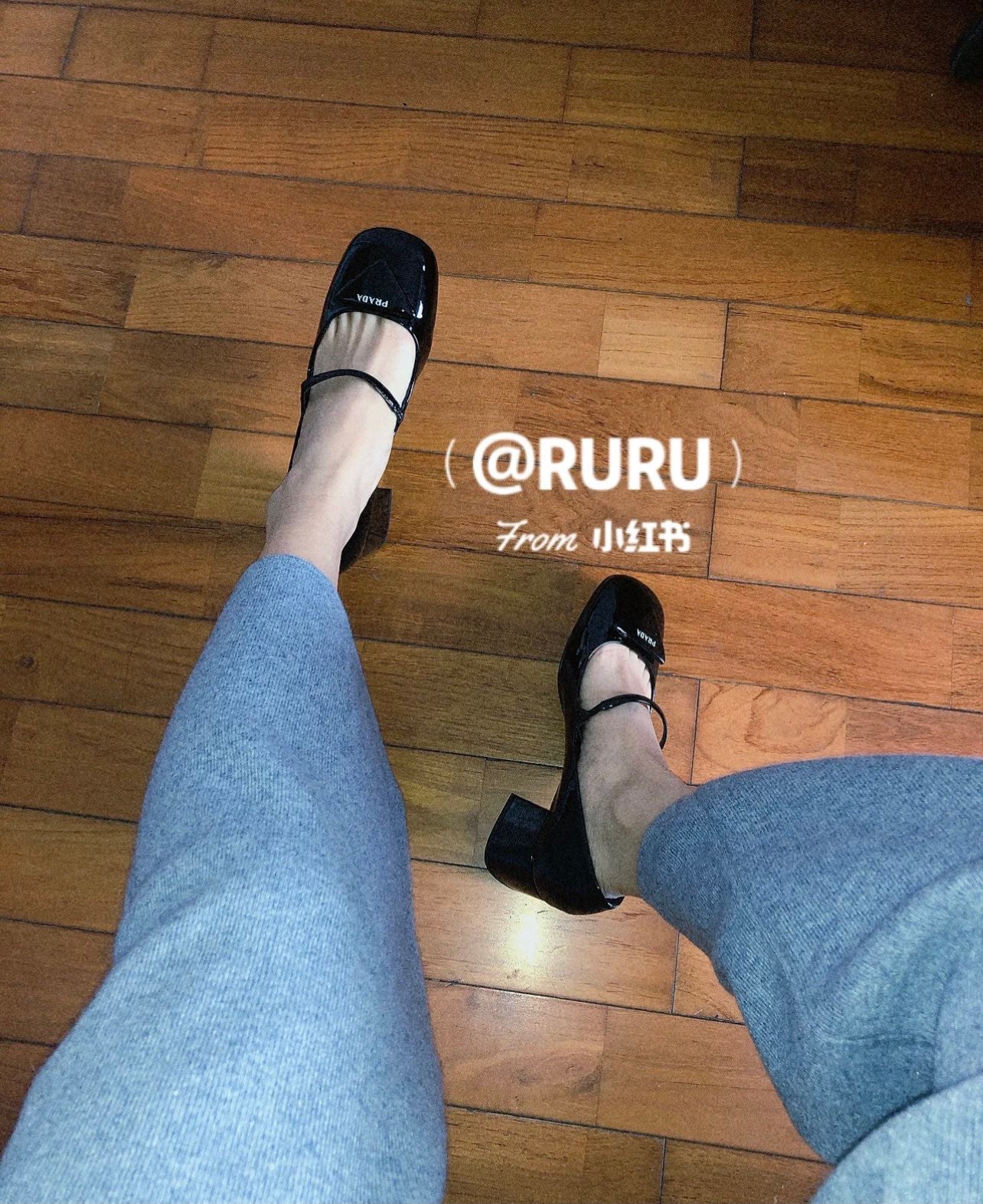 Prada - Туфли на низком каблуке из коллекции Black Party