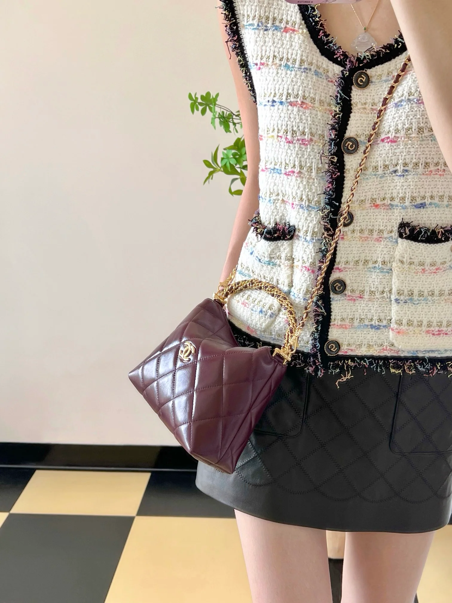 Сумка-хобо Chanel с витой ручкой - бордовая