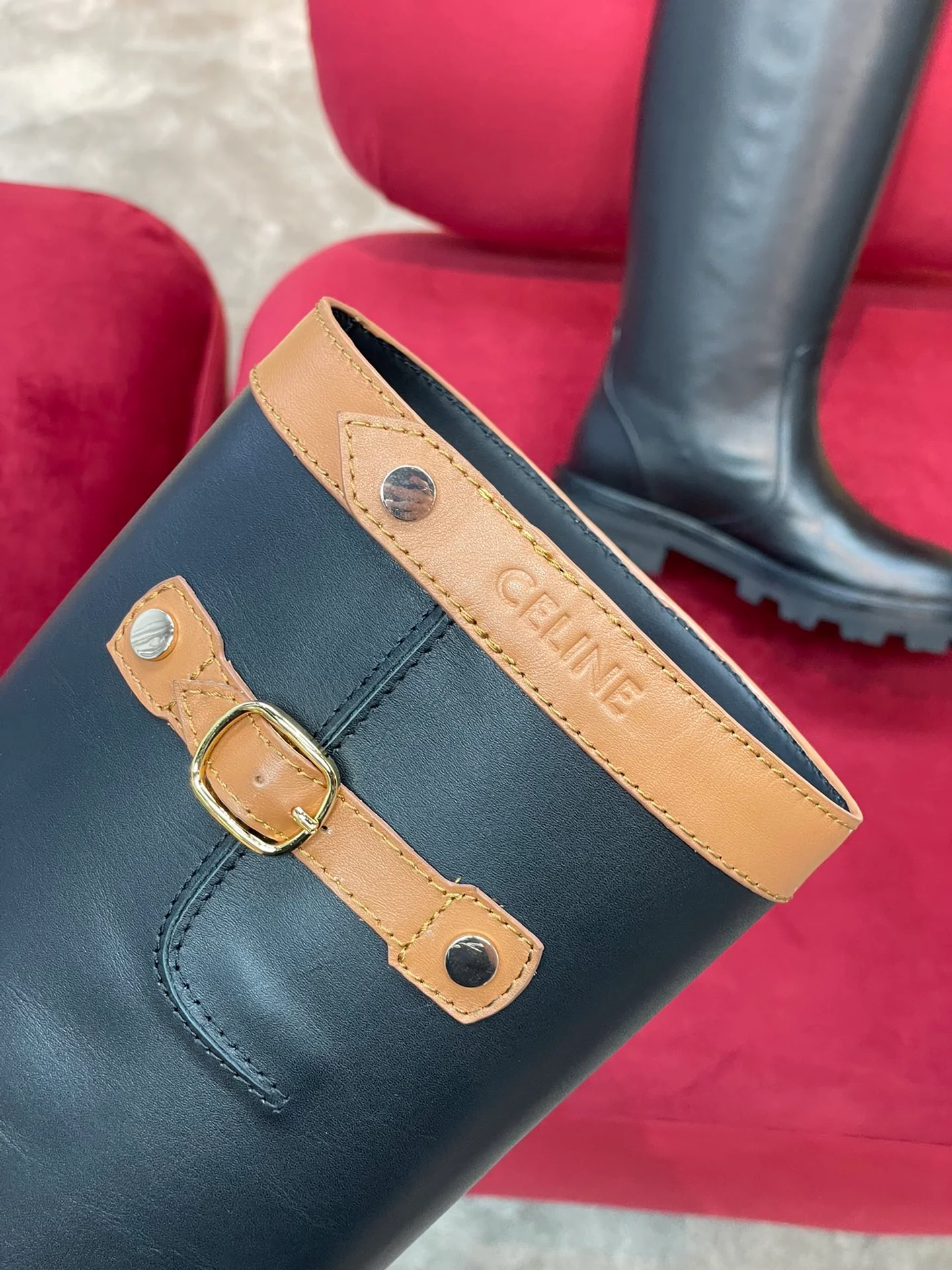 Celine - Новинка сезона осень/зима 2022 - Ботинки на платформе - 1