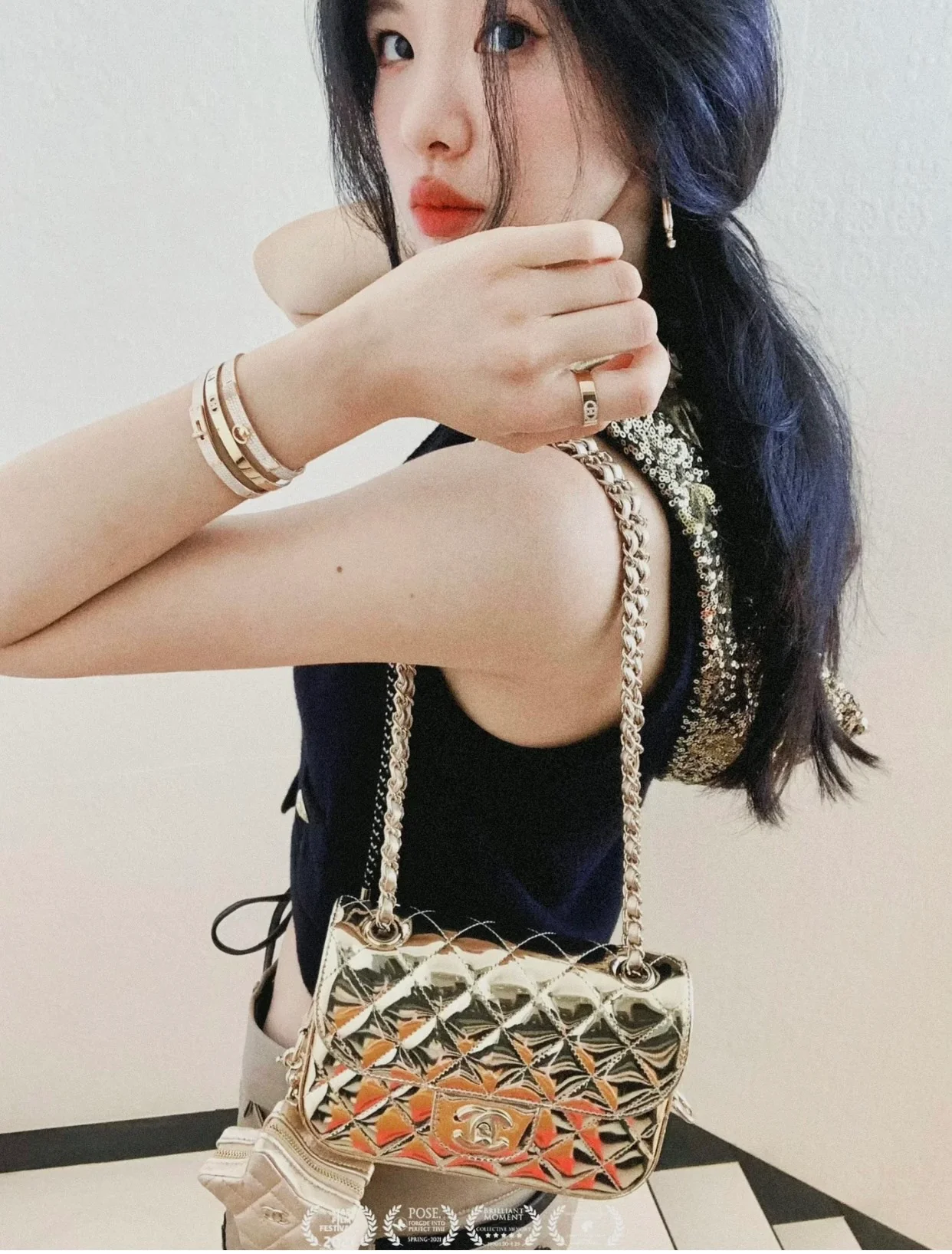 Весенняя коллекция Chanel 24c - Золотой кошелек для монет со звездным узором