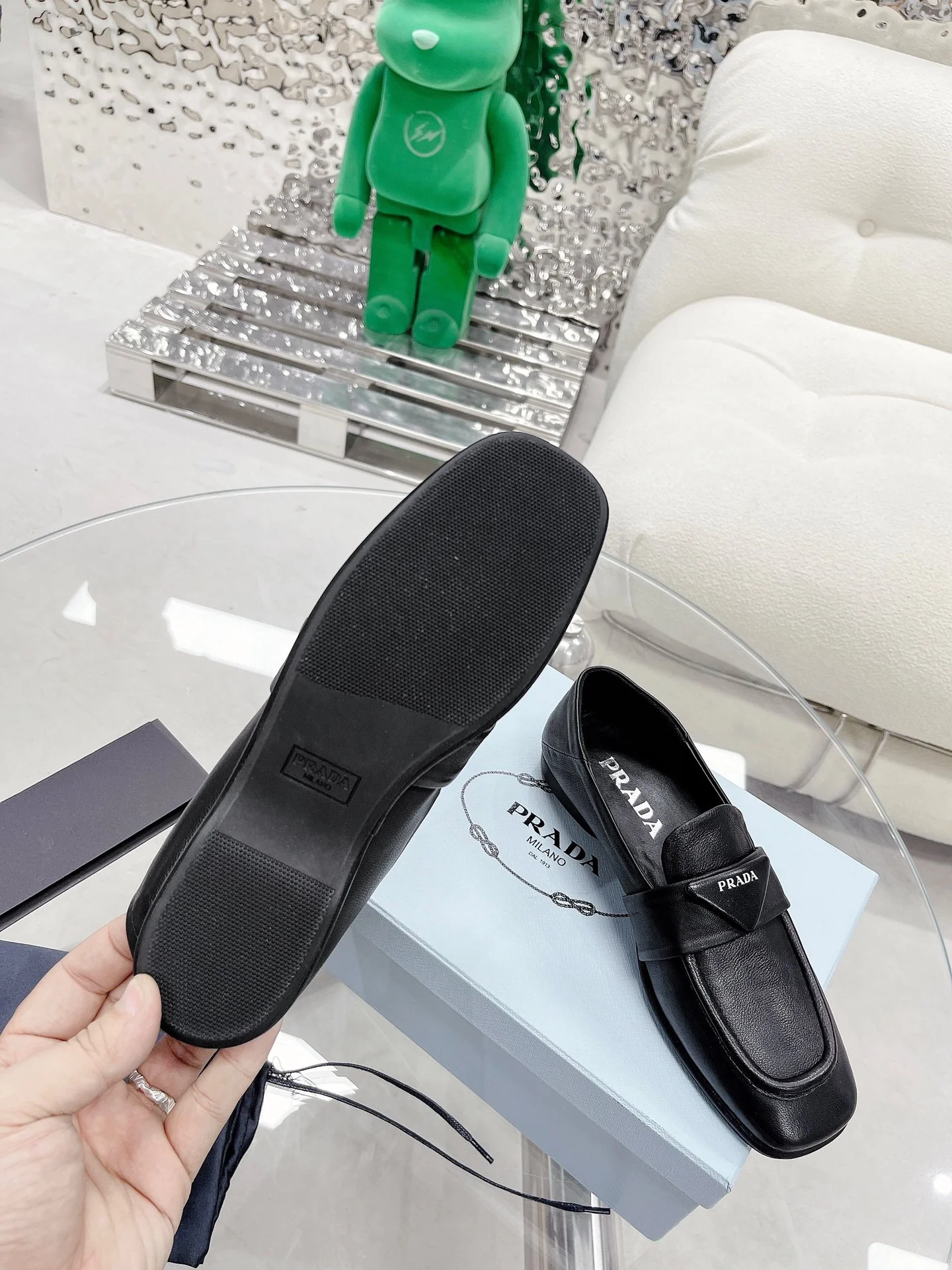 Коллекция Prada 2022 года с подиума - Балетки с закрытым носком - 1