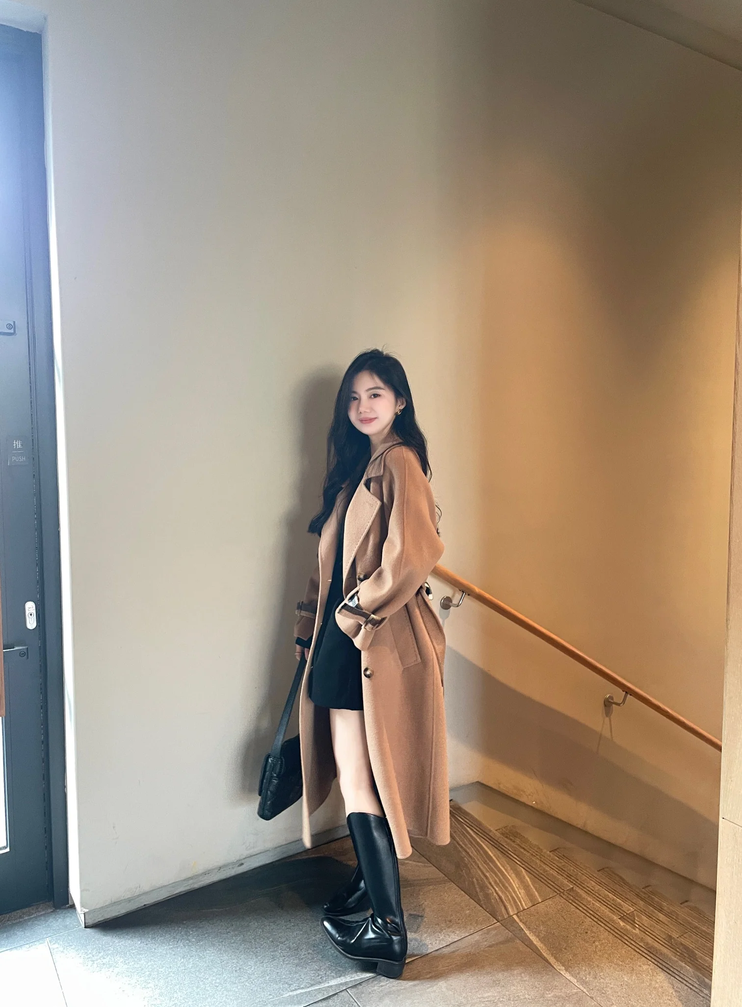 Пальто Burberry 2403 из кашемира