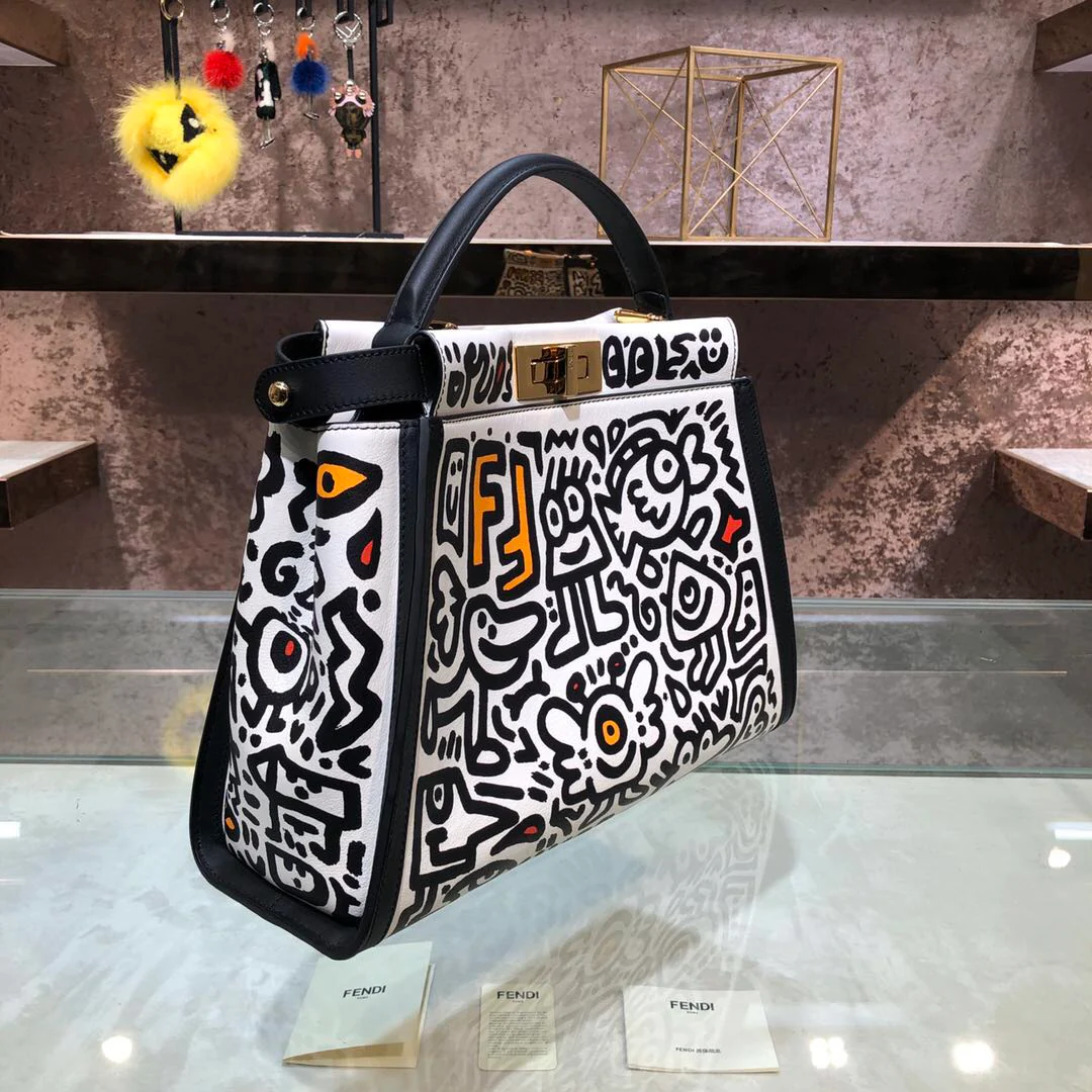 Сумка Fendi Peekaboo Medium Mr. Doodle из кожи