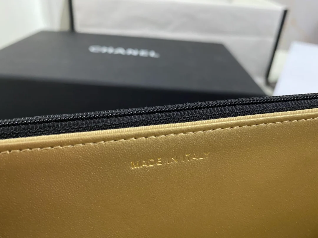 Chanel - Golden Ball WOC - Овечья кожа - 2