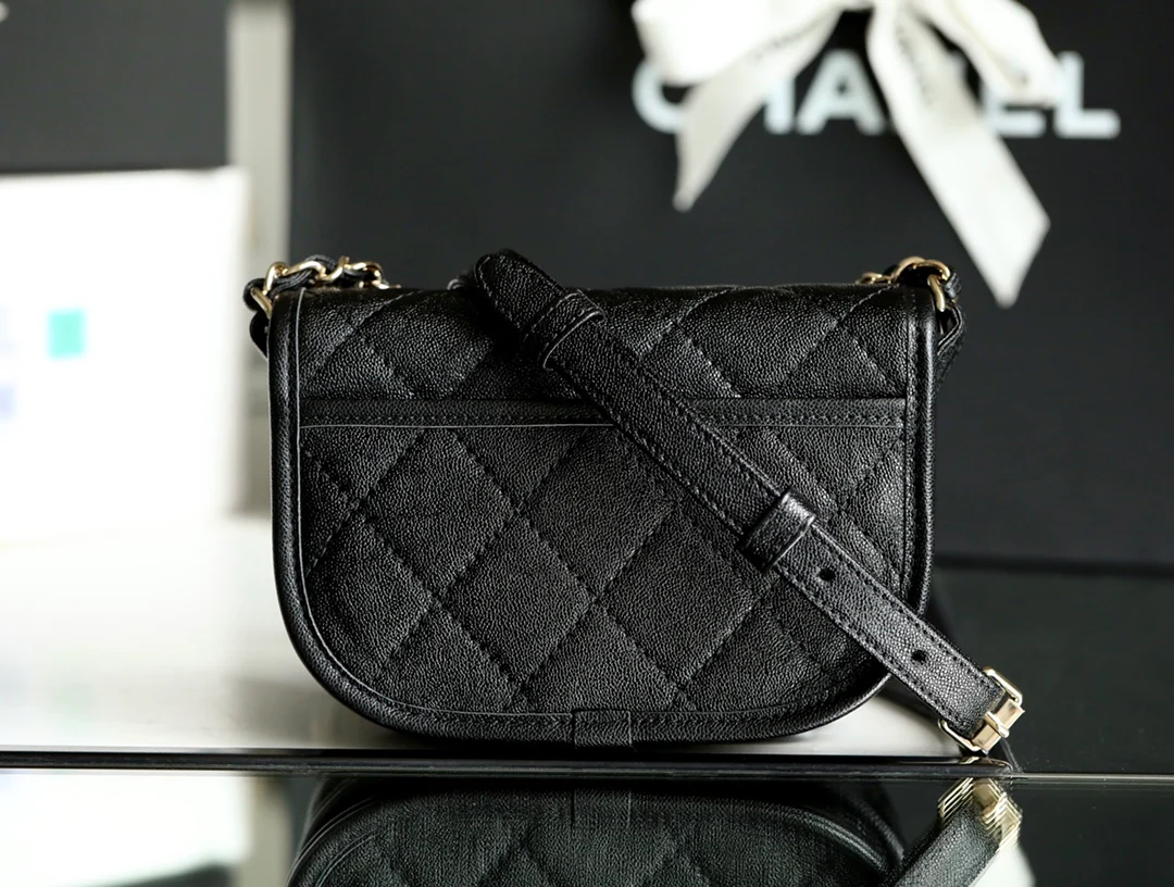 Сумка-мессенджер Chanel