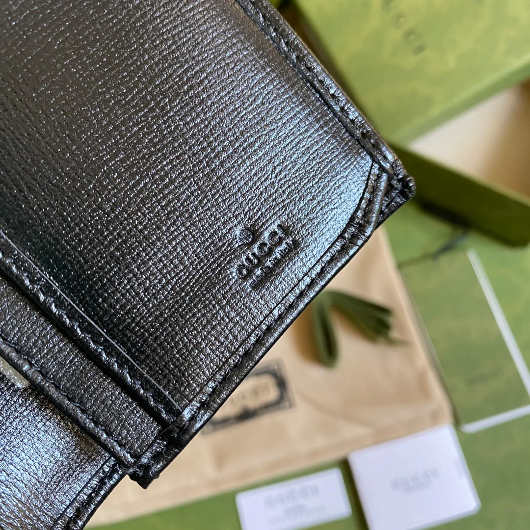 Gucci 男款长夹