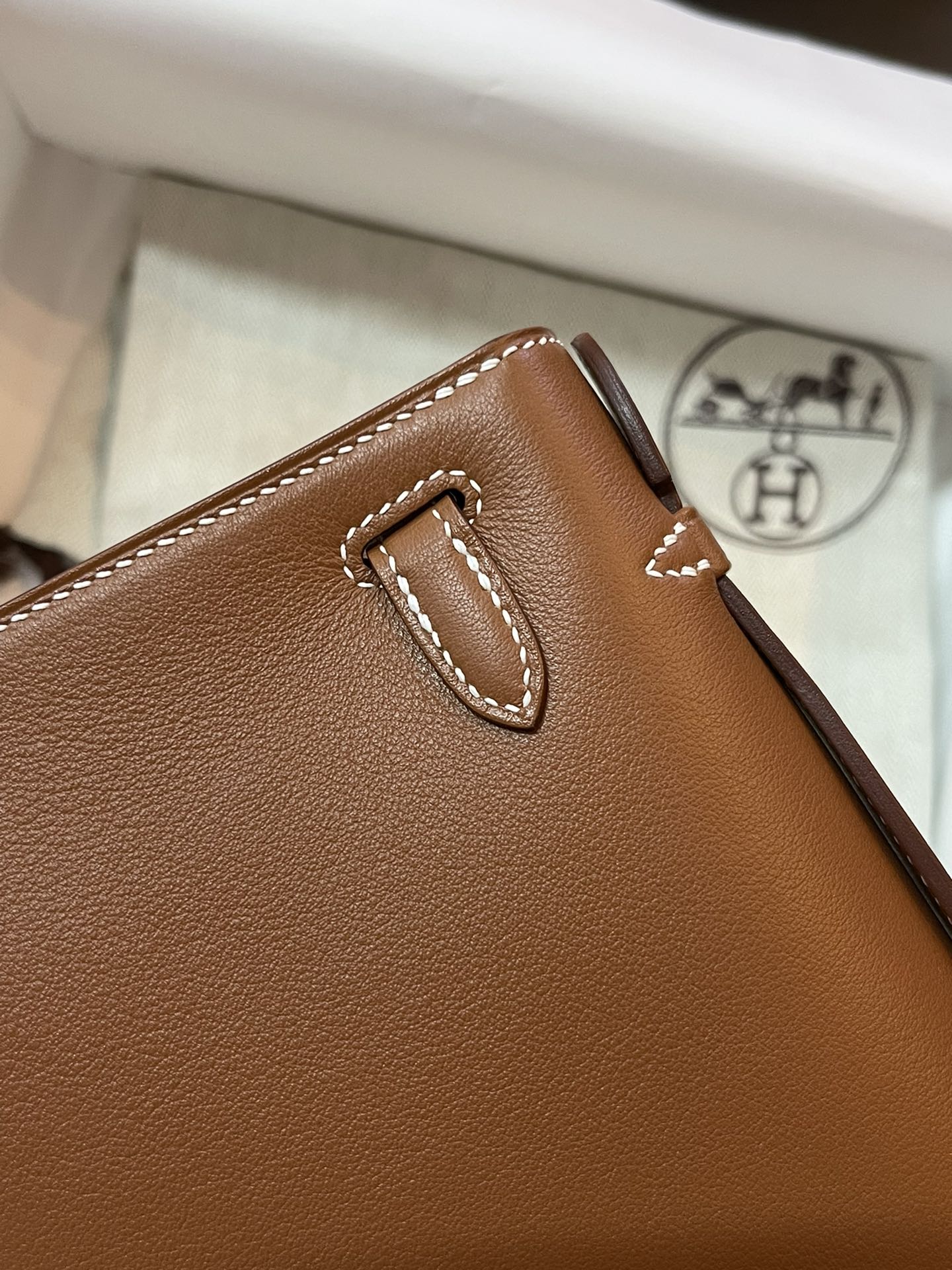 Hermes Kelly Mini 1-го поколения - золотисто-коричневый - золотая пряжка