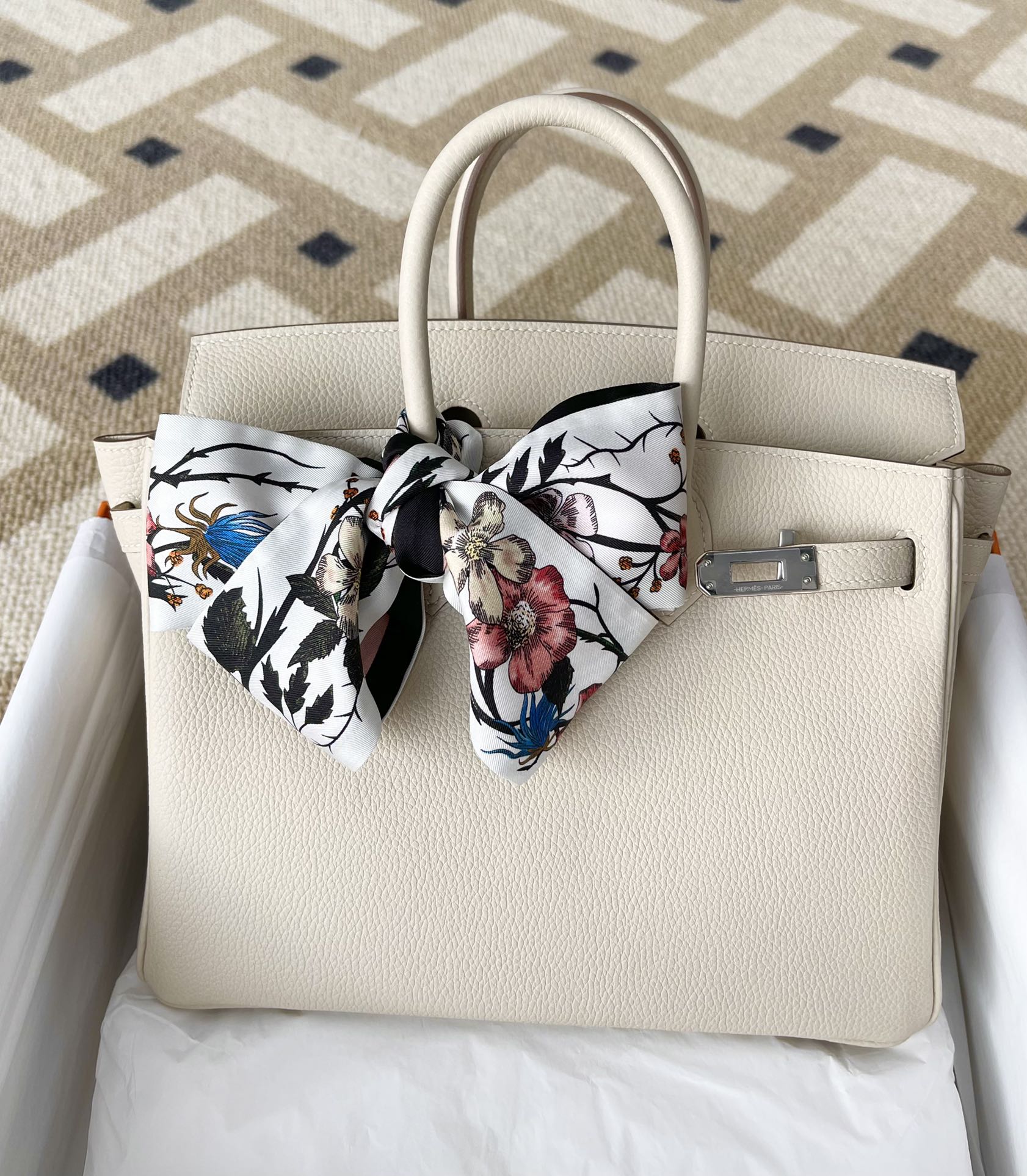 Сумка Hermes Birkin 25 Togo Milkshake White с серебряной пряжкой