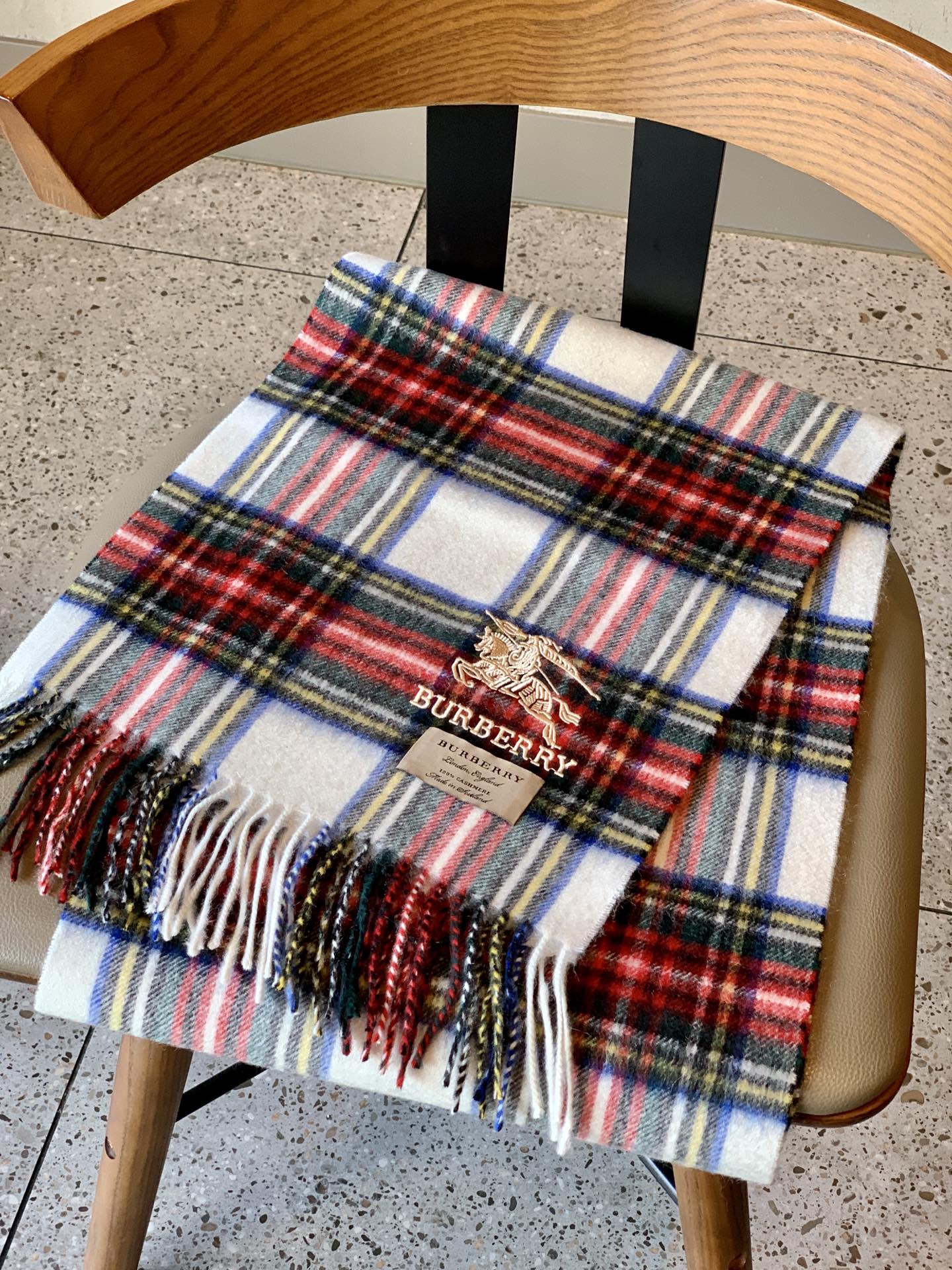 Кашемировый шарф Burberry - 30 см - 195 см