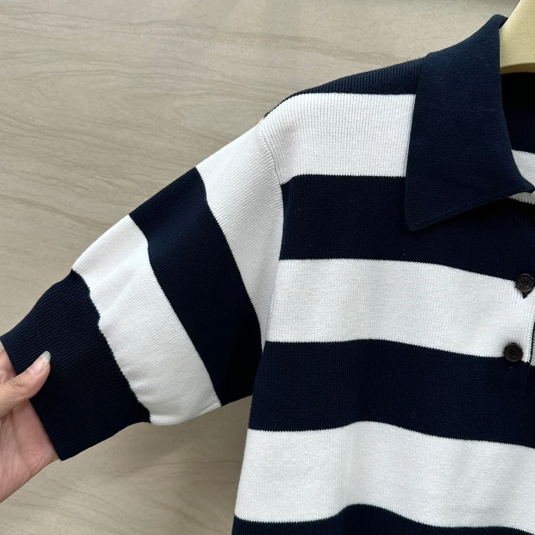 Miu Miu - 2404-24 Новинка ранней весны Классический бестселлер: полосатый вязаный топ