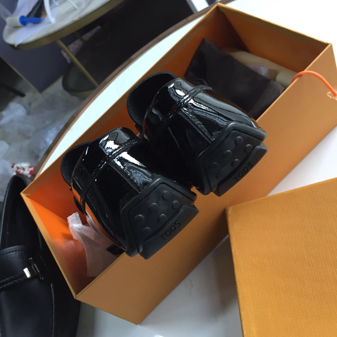 Tods - Лакированные лоферы - Туфли без шнурков