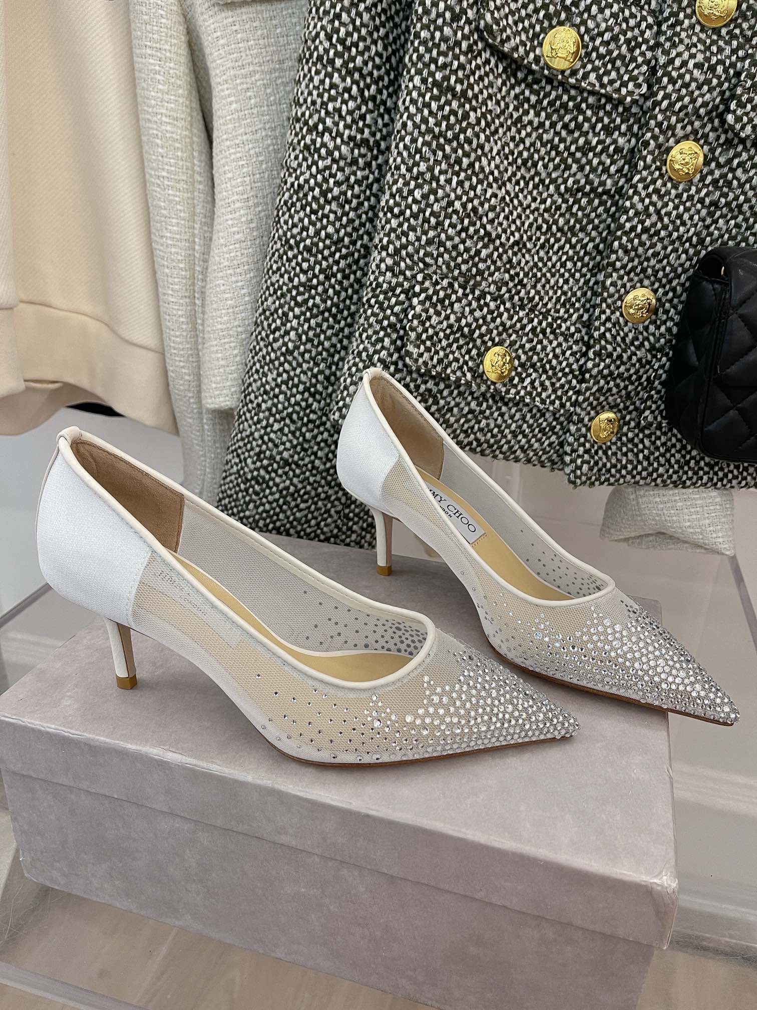 Jimmy - Туфли на высоком каблуке с сетчатыми вставками и стразами - 1