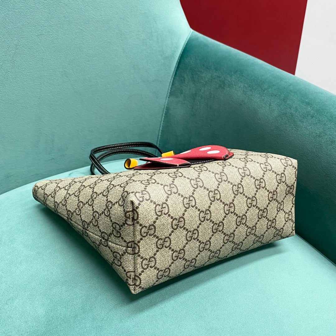 Детская сумка-тоут Gucci с рисунком божьей коровки.