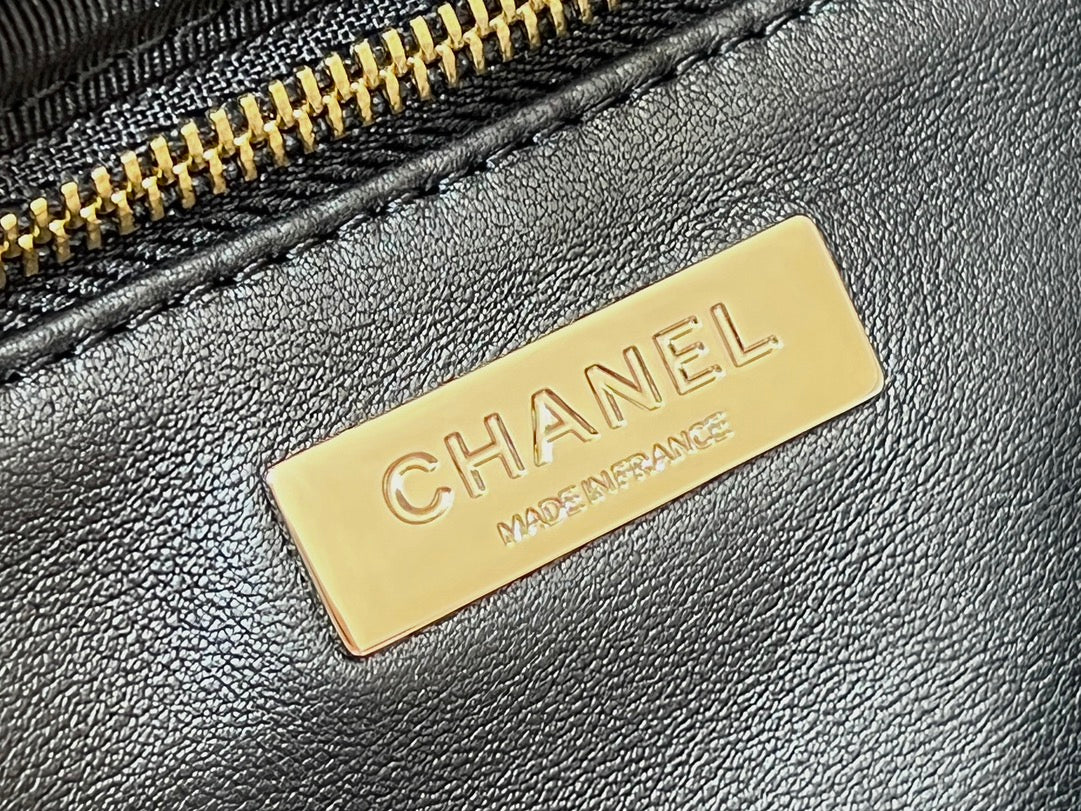 Коллекция Chanel Pre-Fall 2023 - сумка 31bag - черно-белая - мини